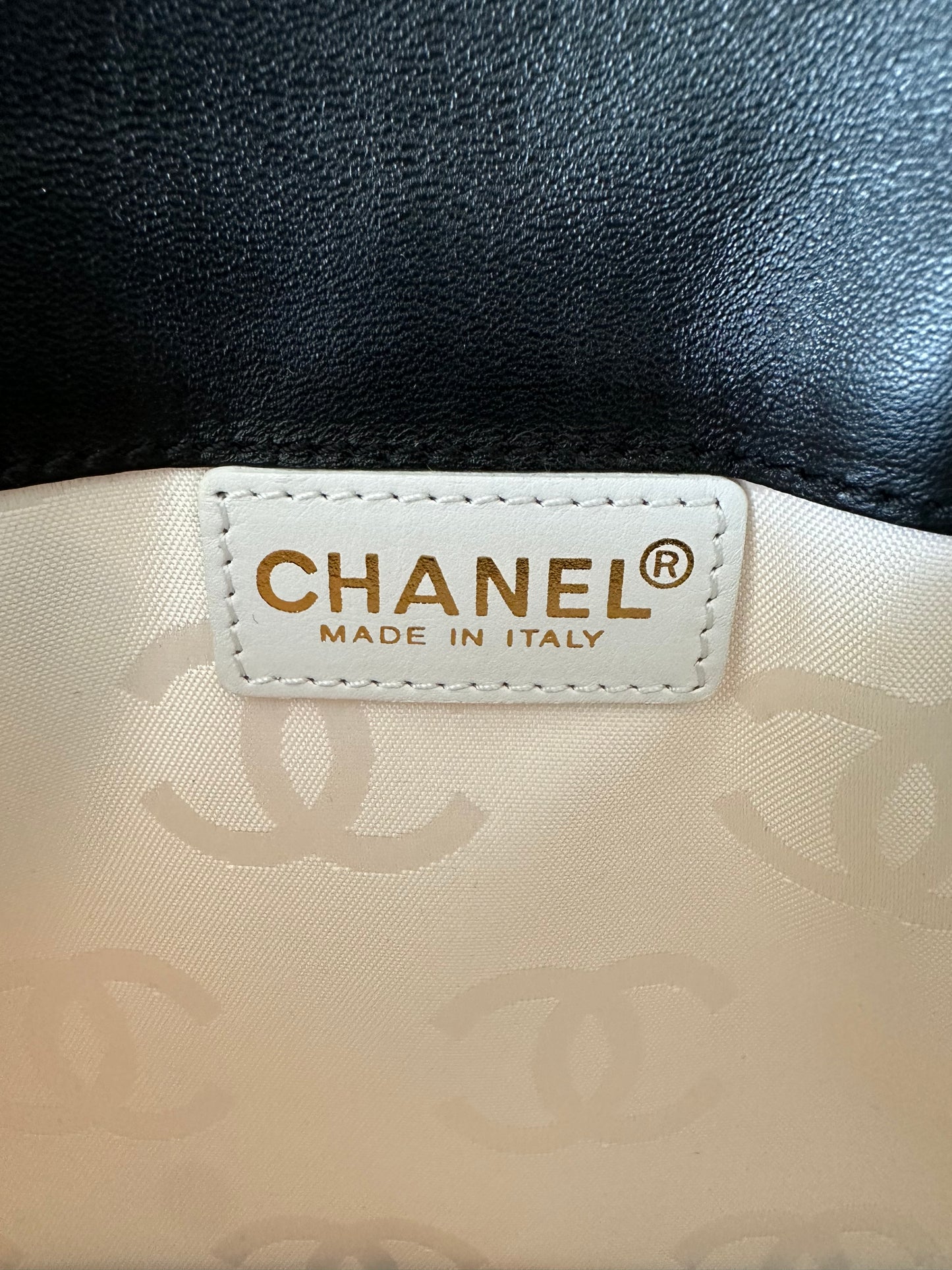 Chanel camelia clutch