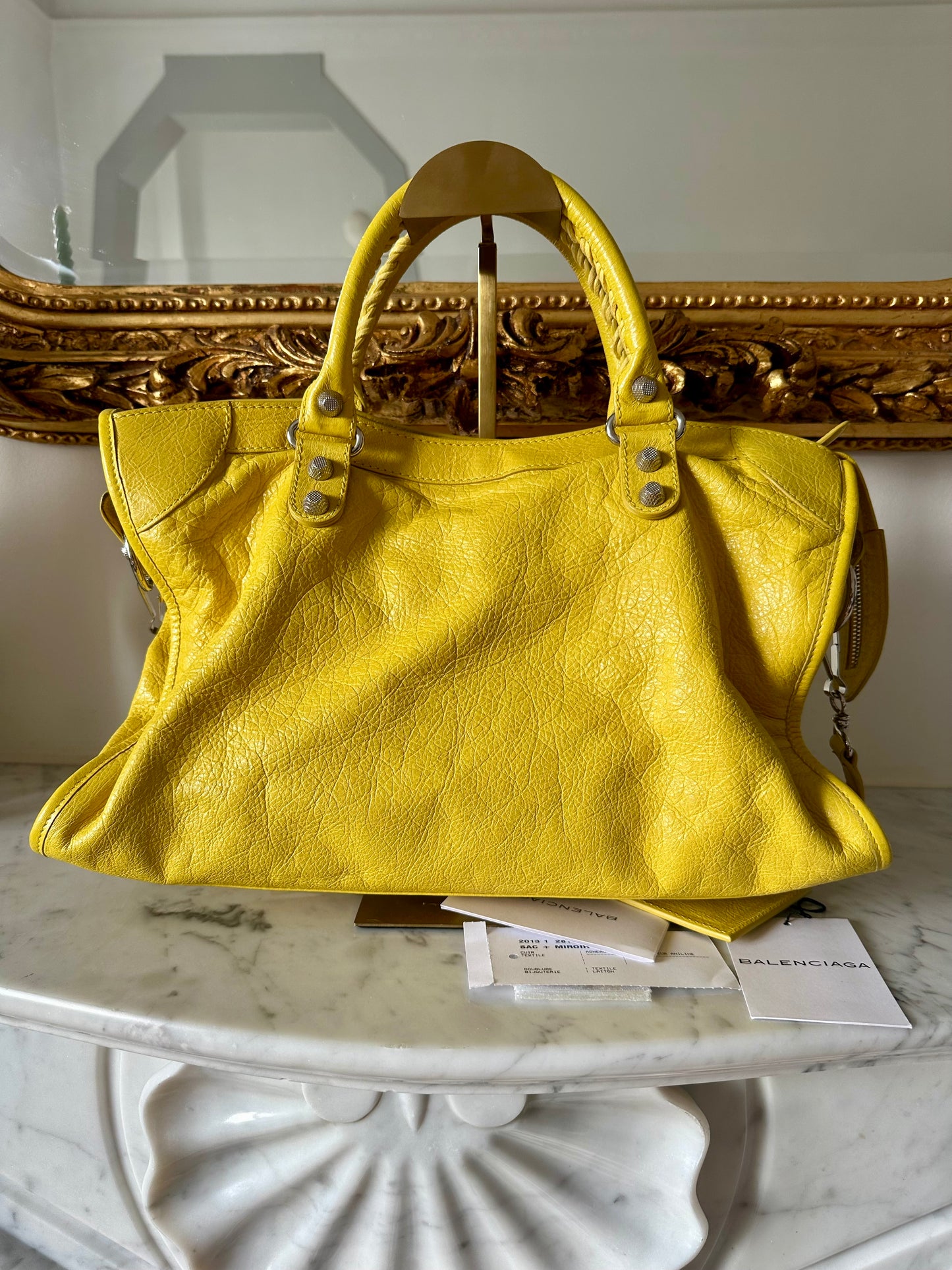 Balenciaga City