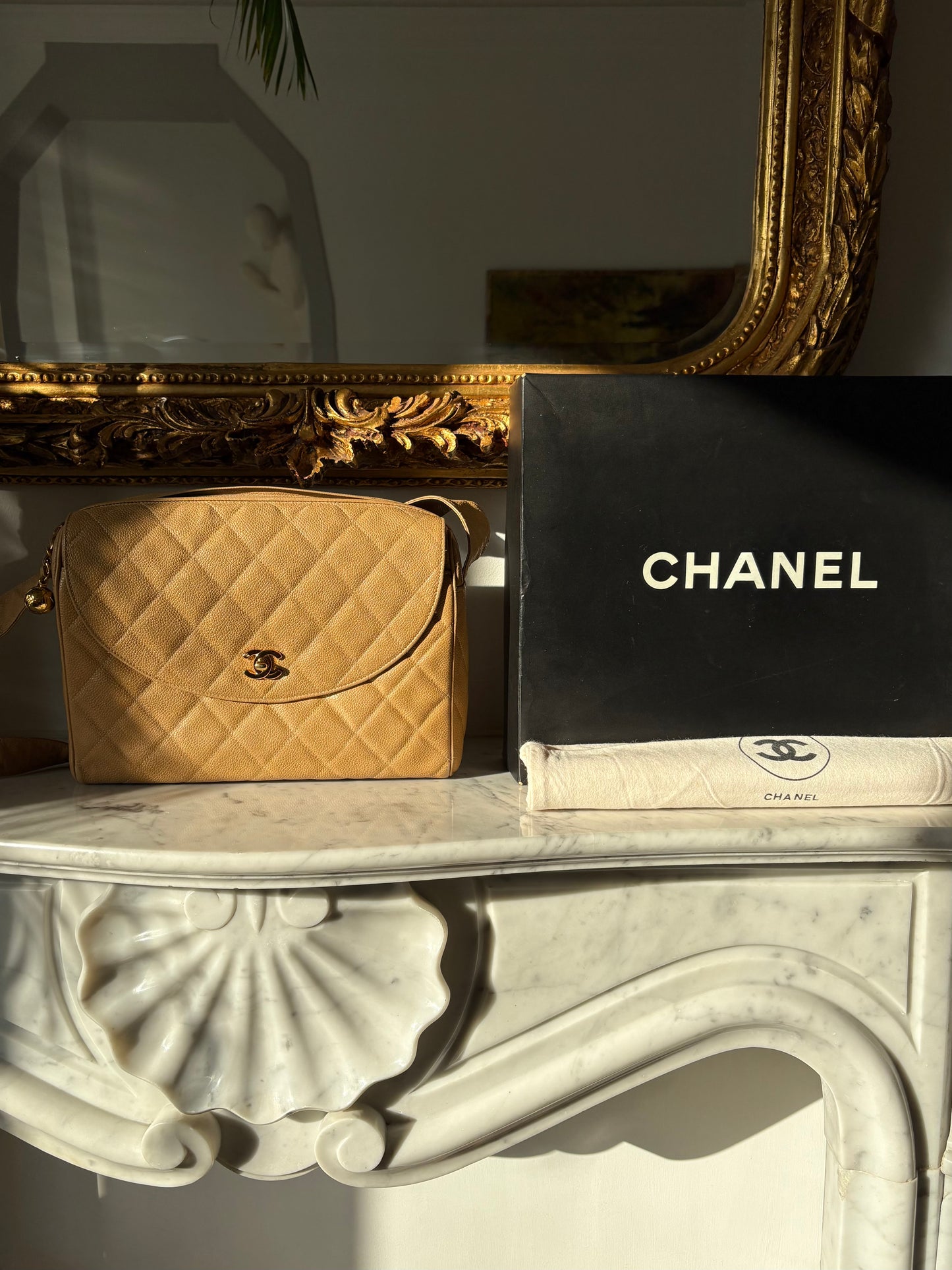 Chanel vintage crossbody bag