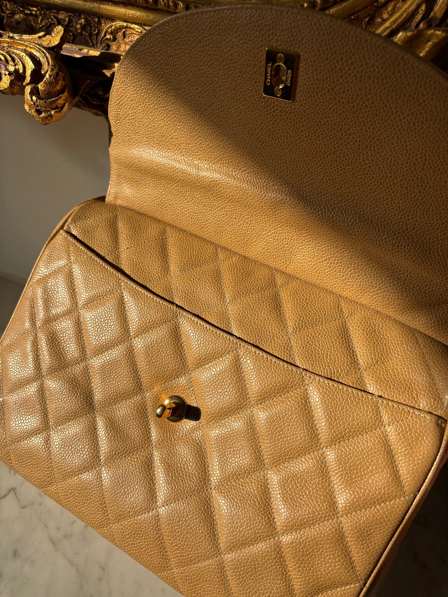 Chanel vintage crossbody bag