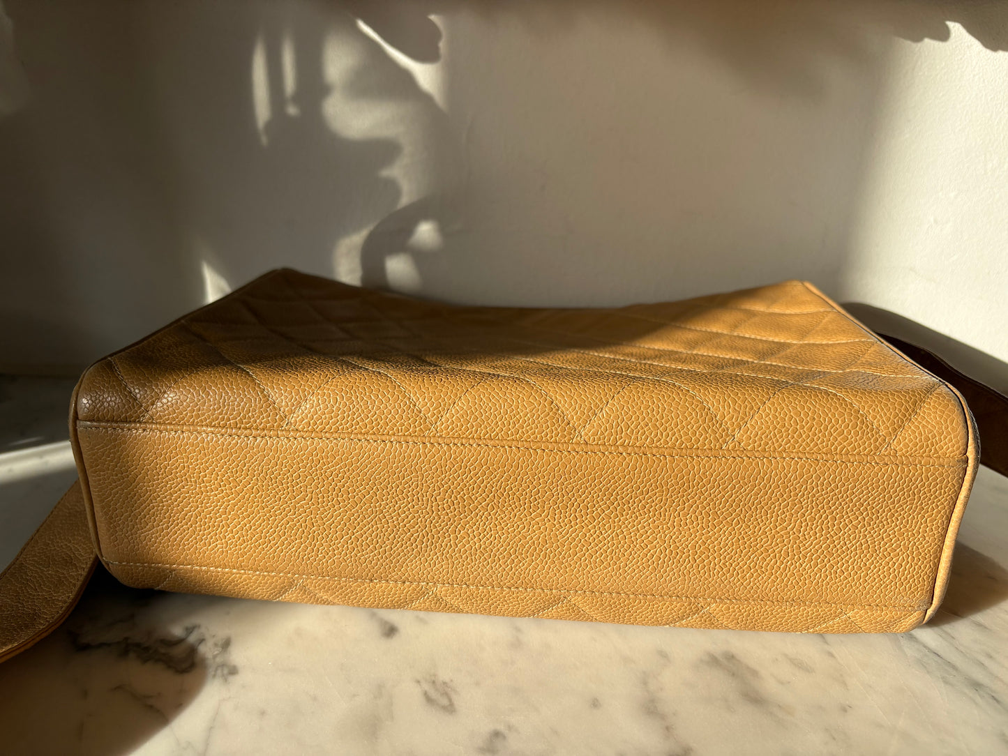 Chanel vintage crossbody bag