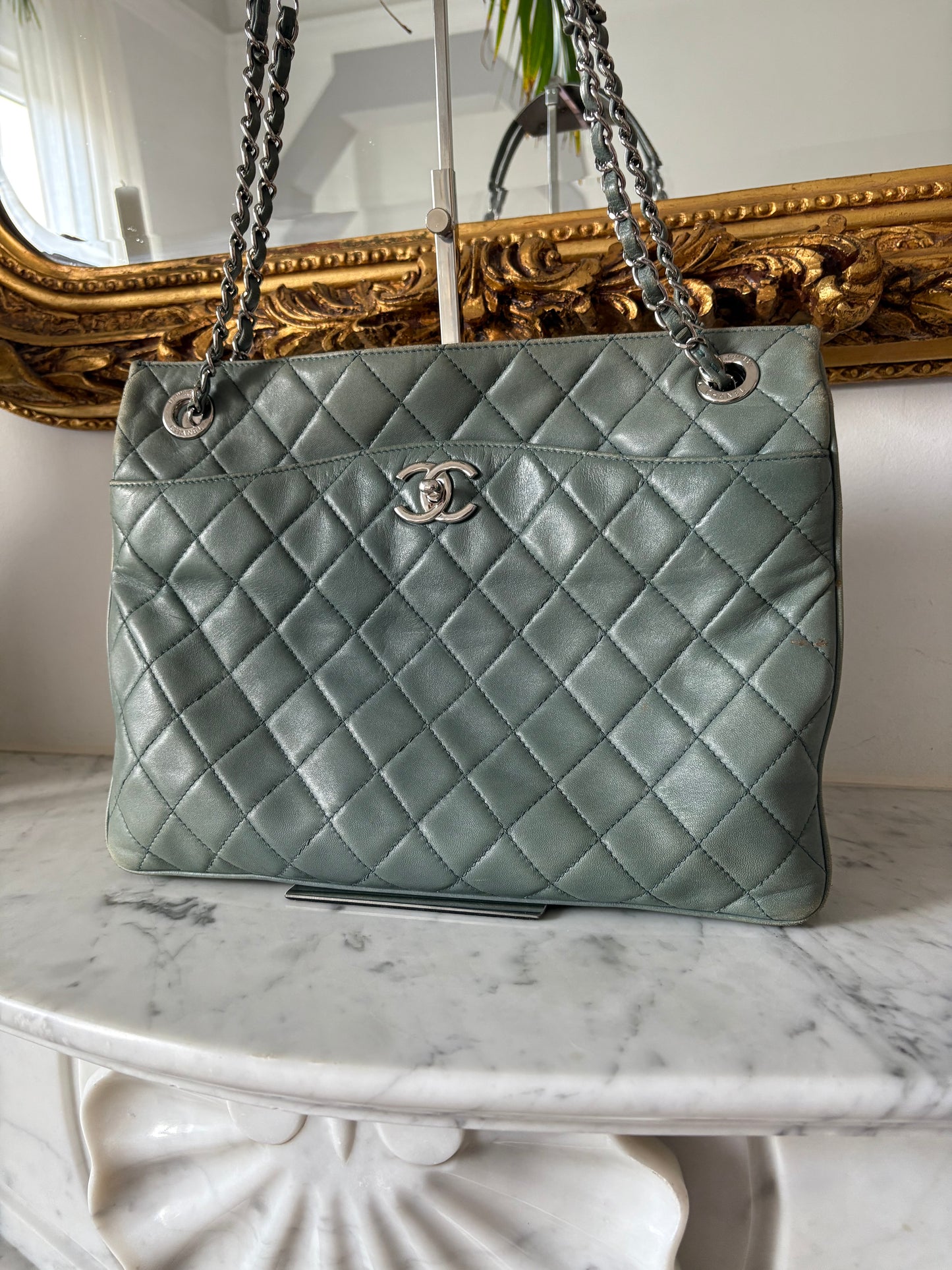 Chanel tote bag