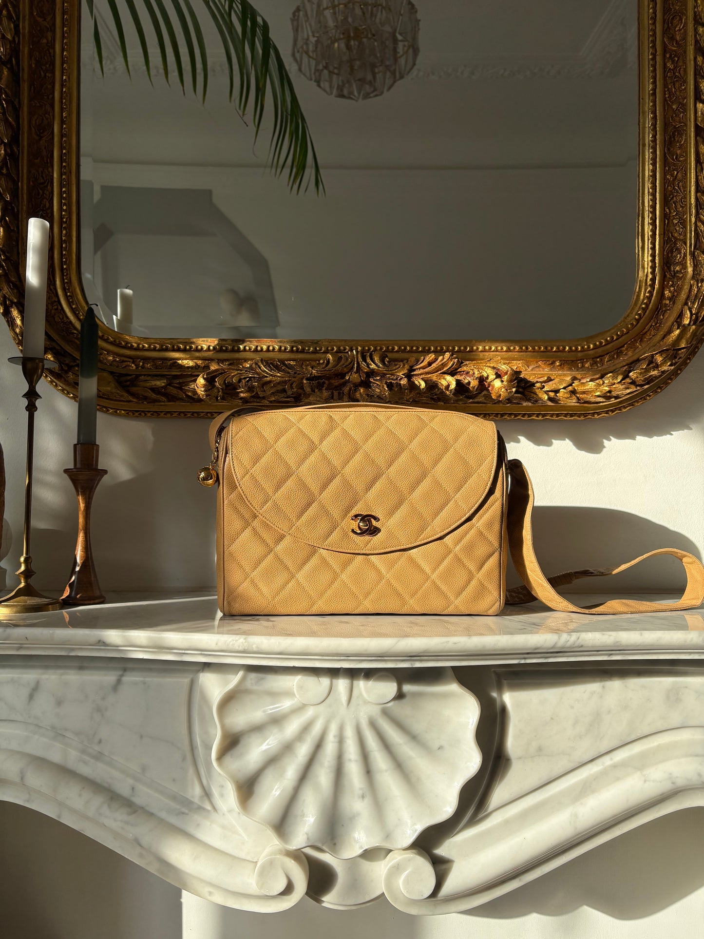 Chanel vintage crossbody bag