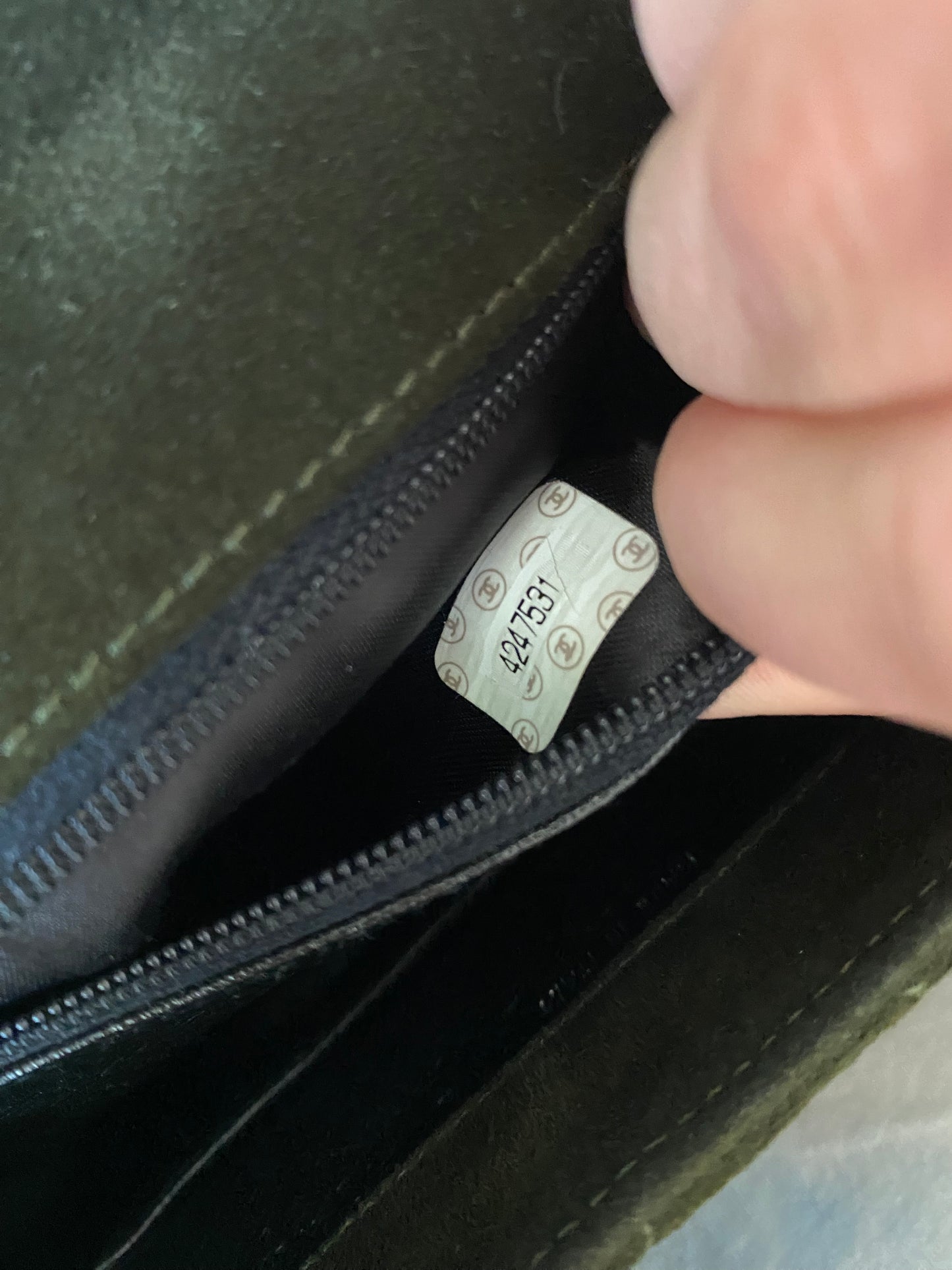 Chanel vintage suède crossbody bag