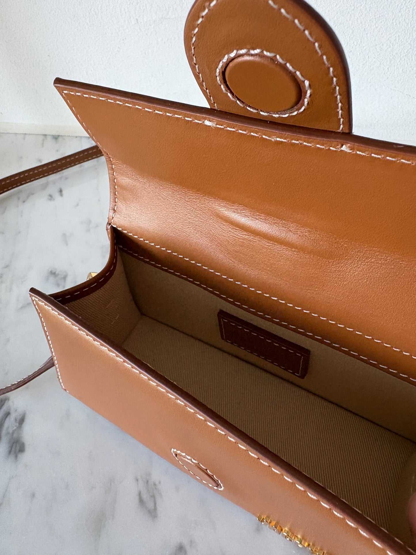 Jacquemus Le Bambino light brown