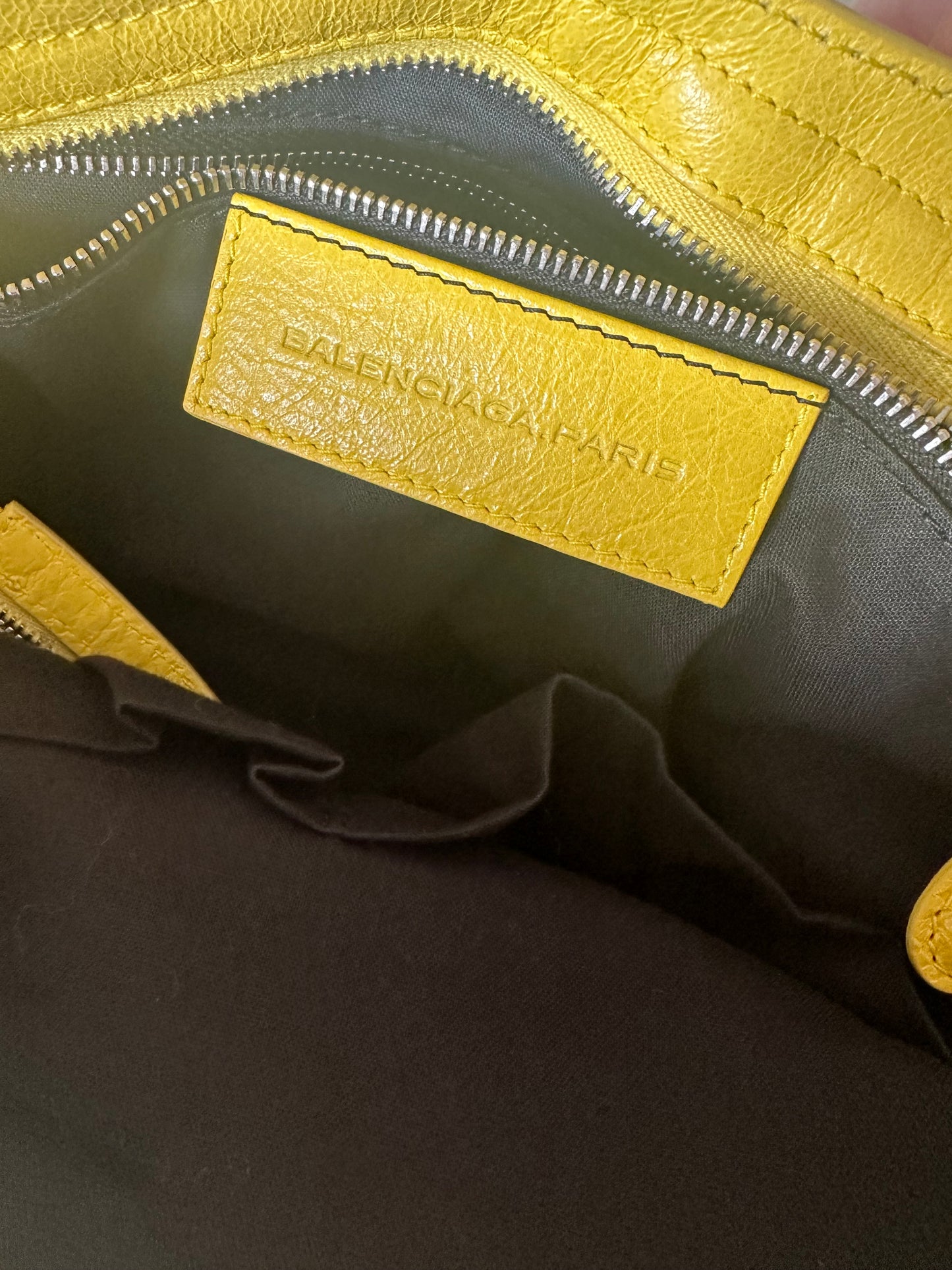 Balenciaga City