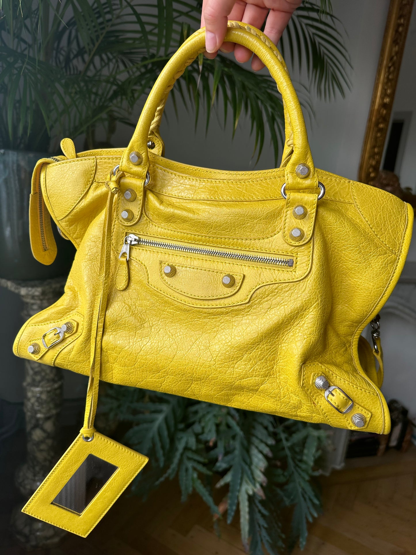 Balenciaga City
