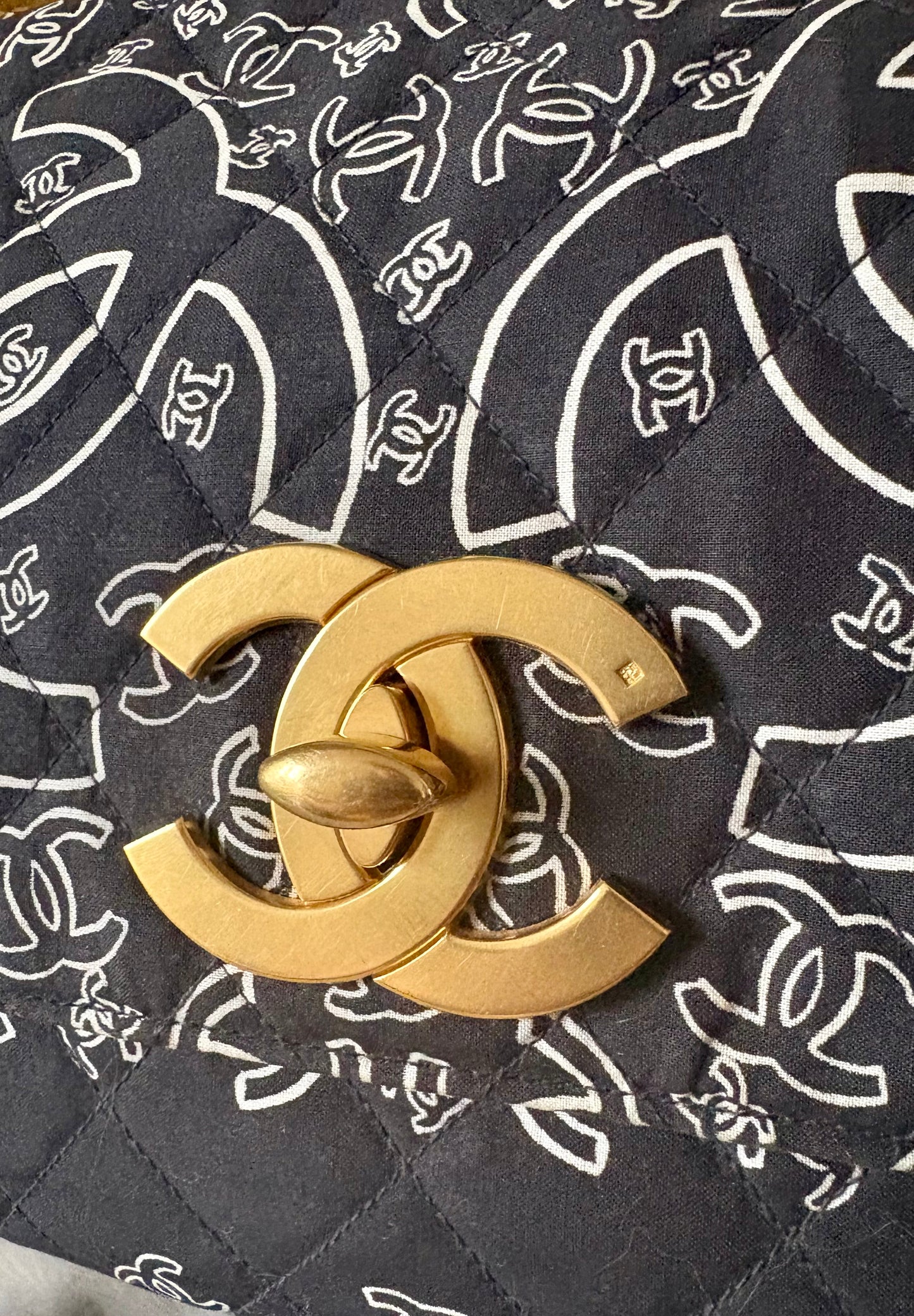 Chanel Bandana Jumbo