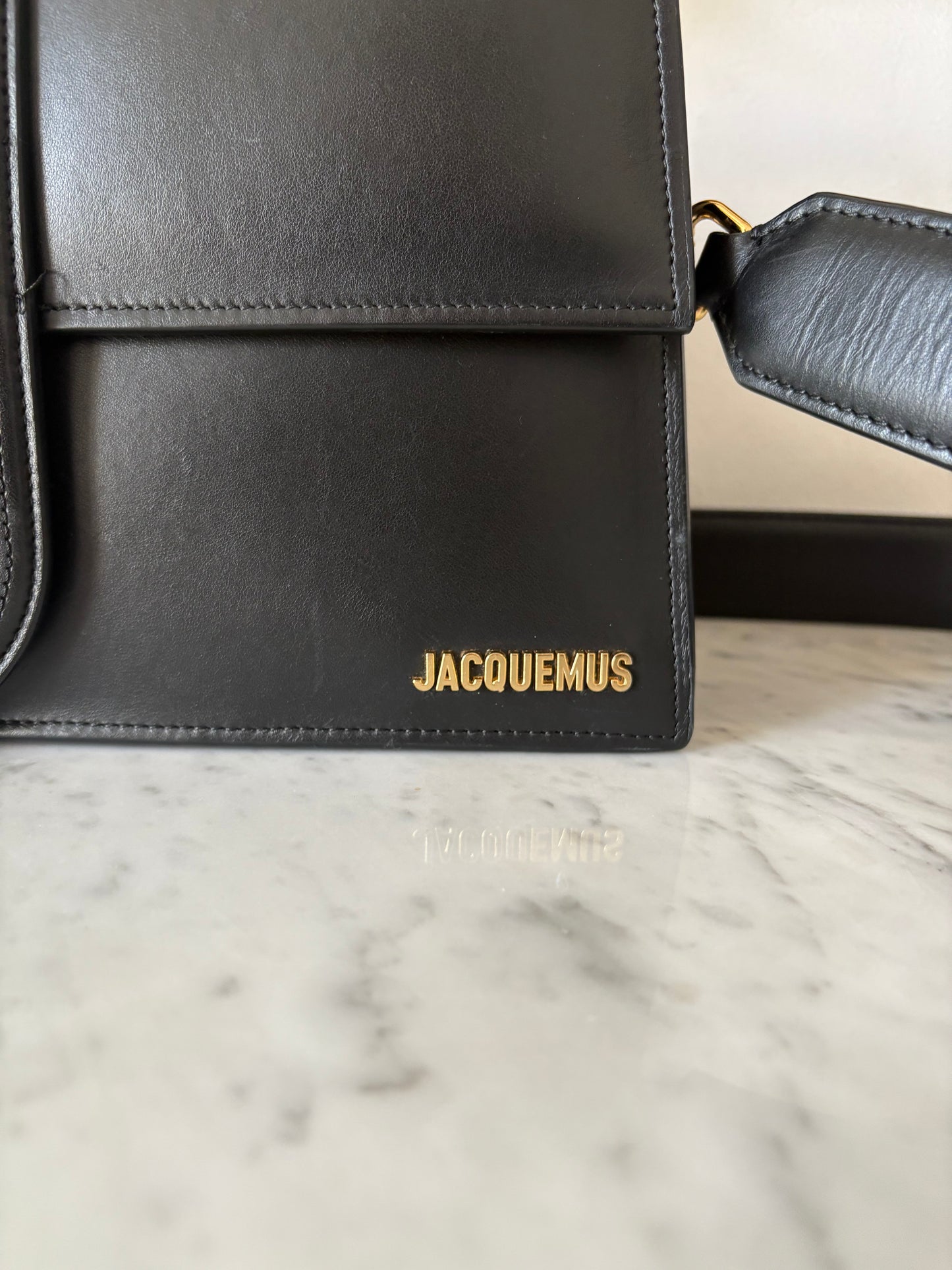 Jacquemus Le Bambino XL