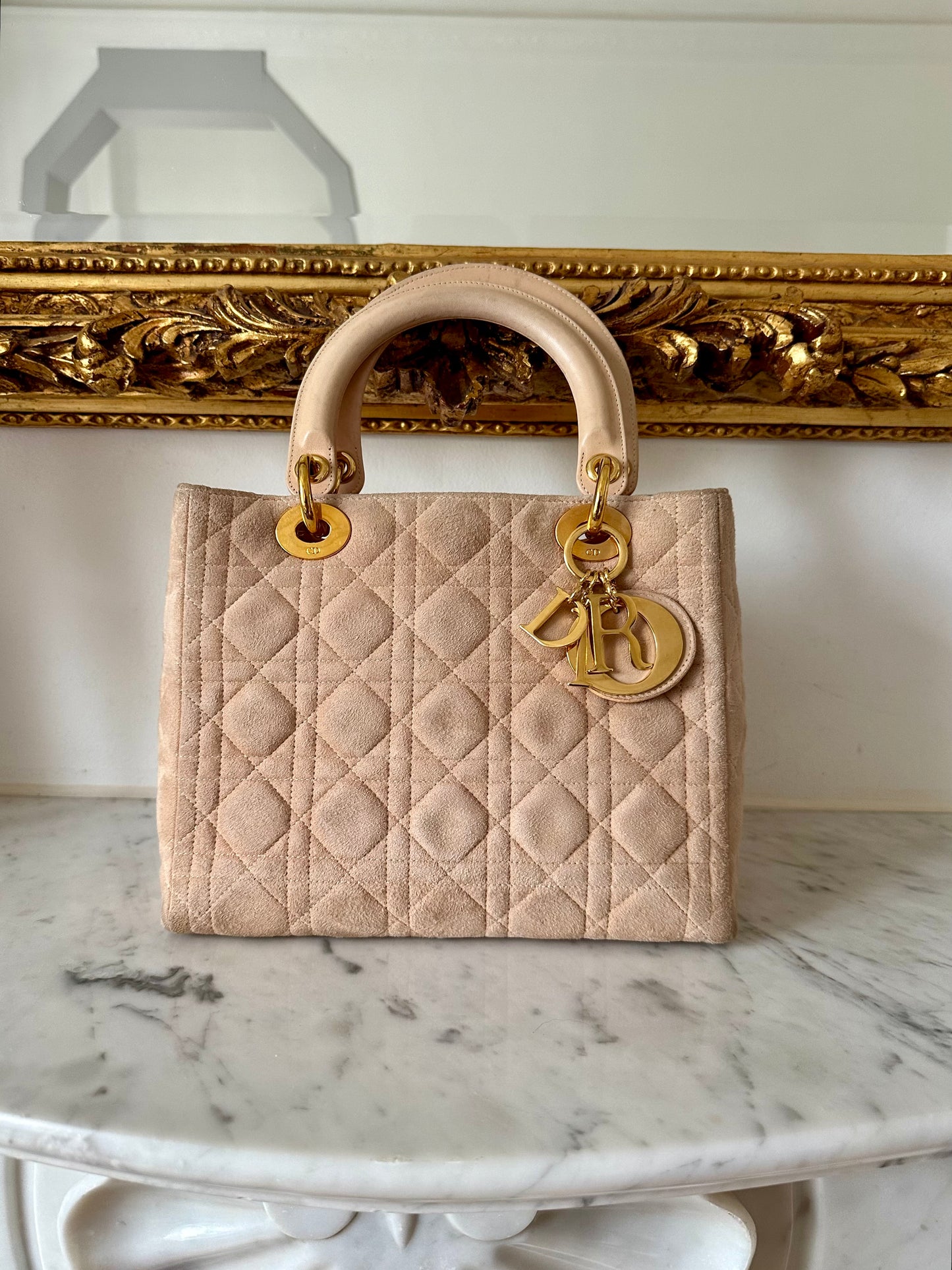 Lady Dior suède