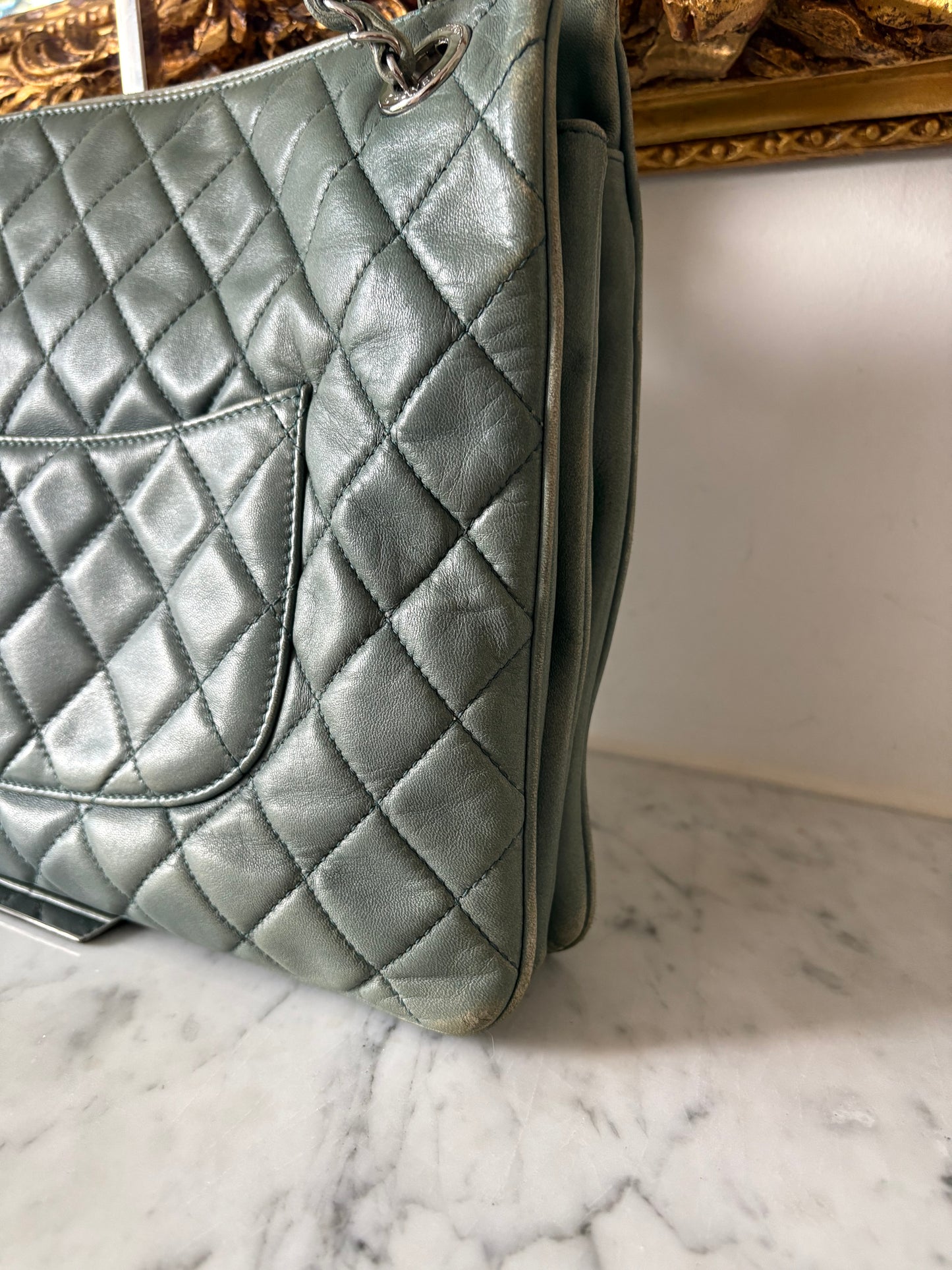 Chanel tote bag