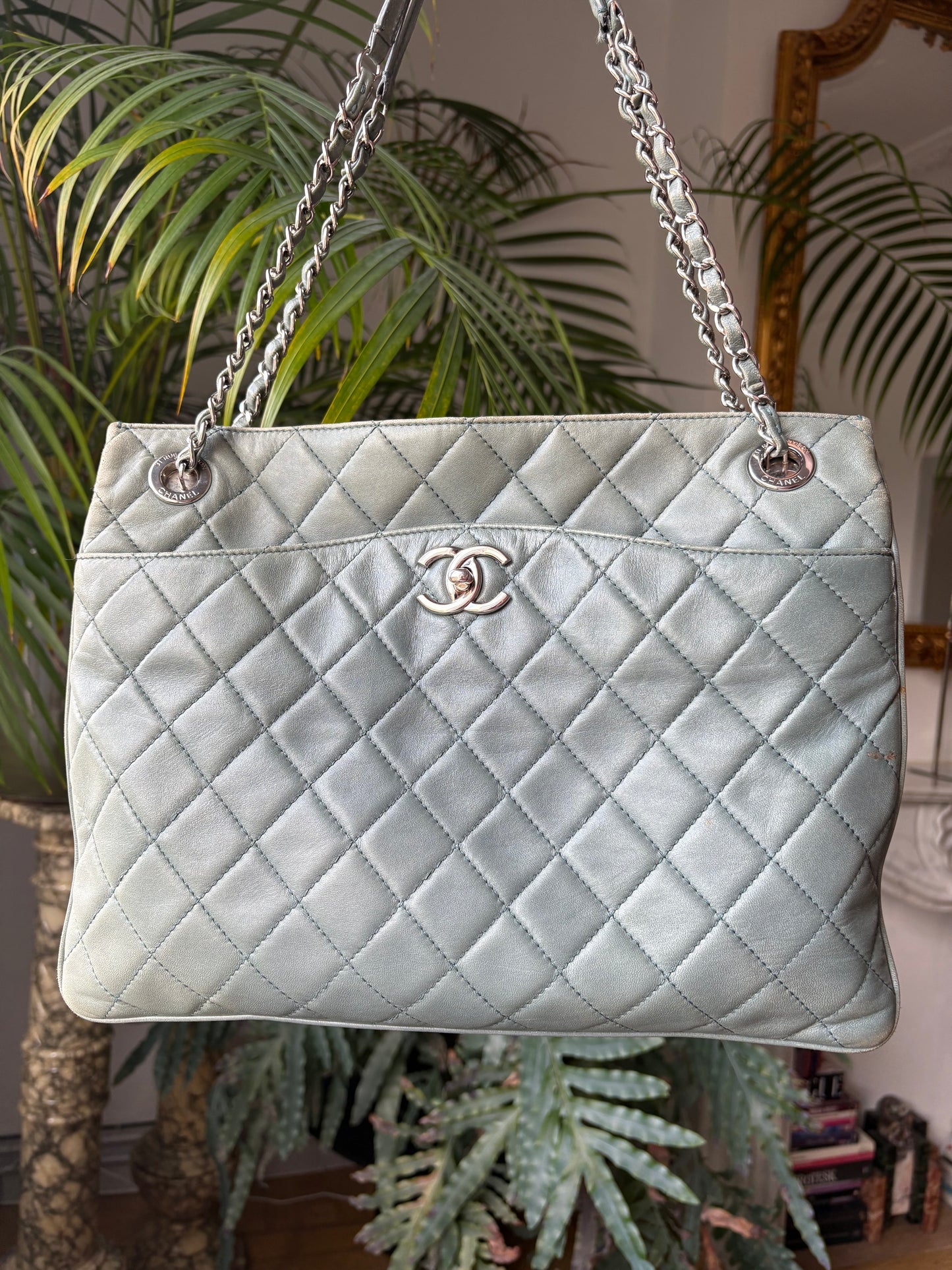 Chanel tote bag