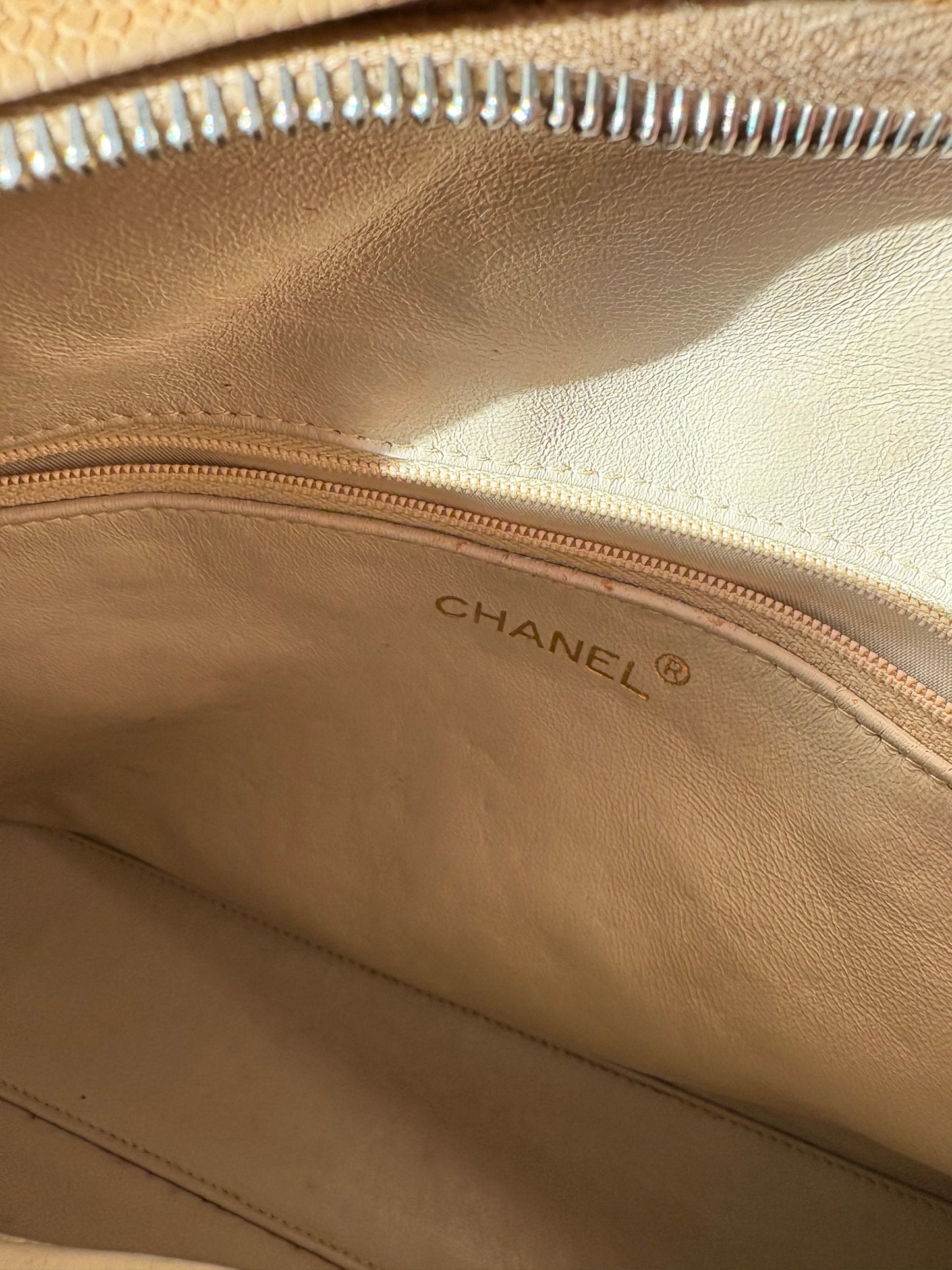 Chanel vintage crossbody bag