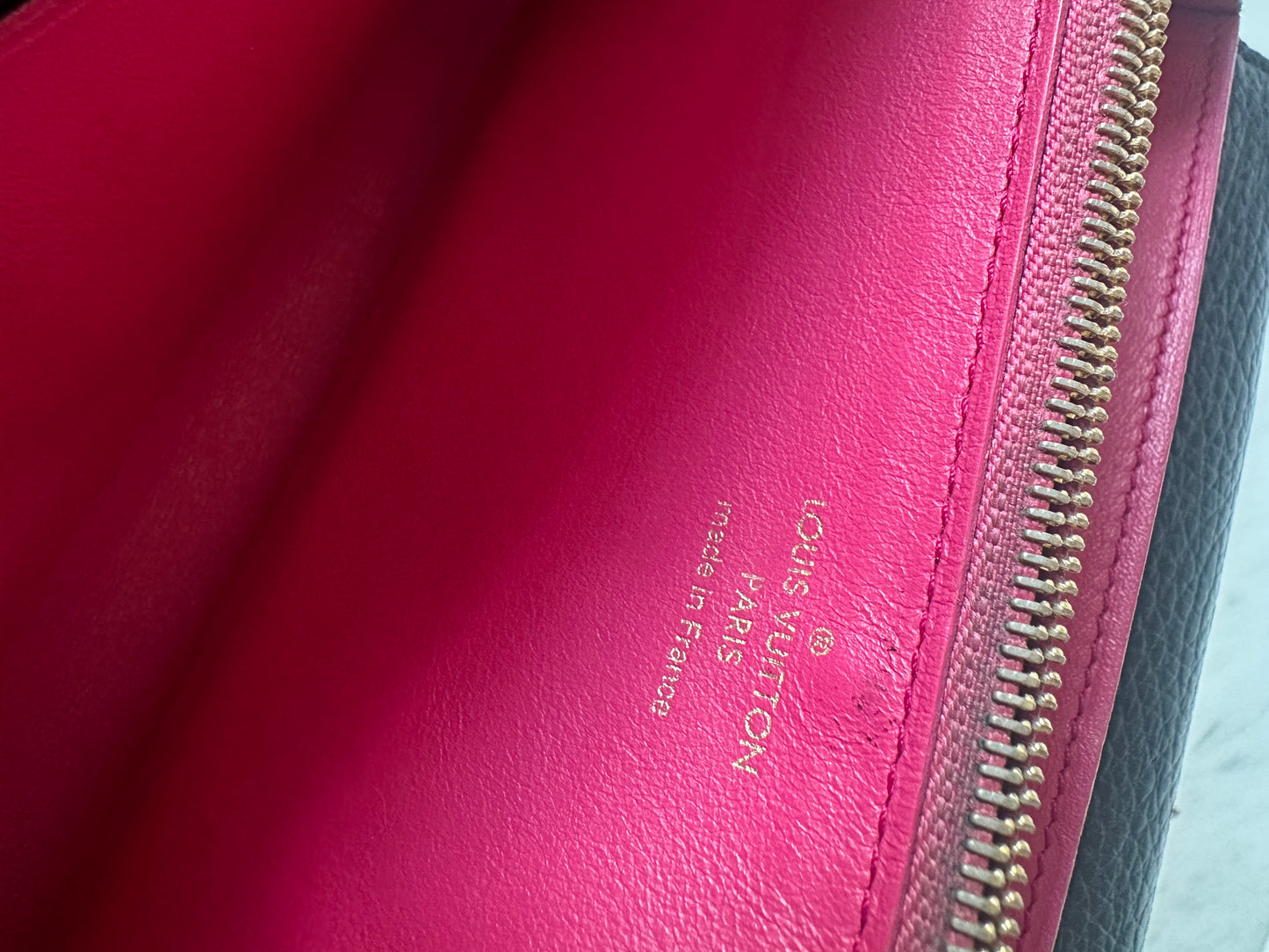 Louis Vuitton Capucines wallet