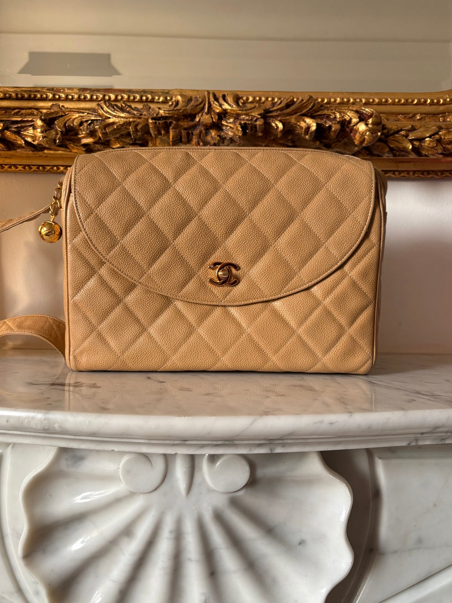 Chanel vintage crossbody bag