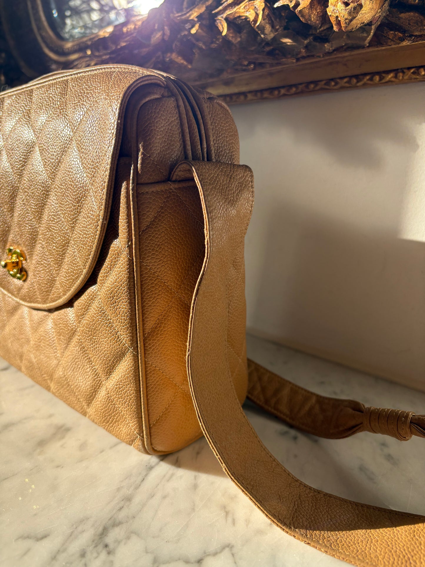 Chanel vintage crossbody bag