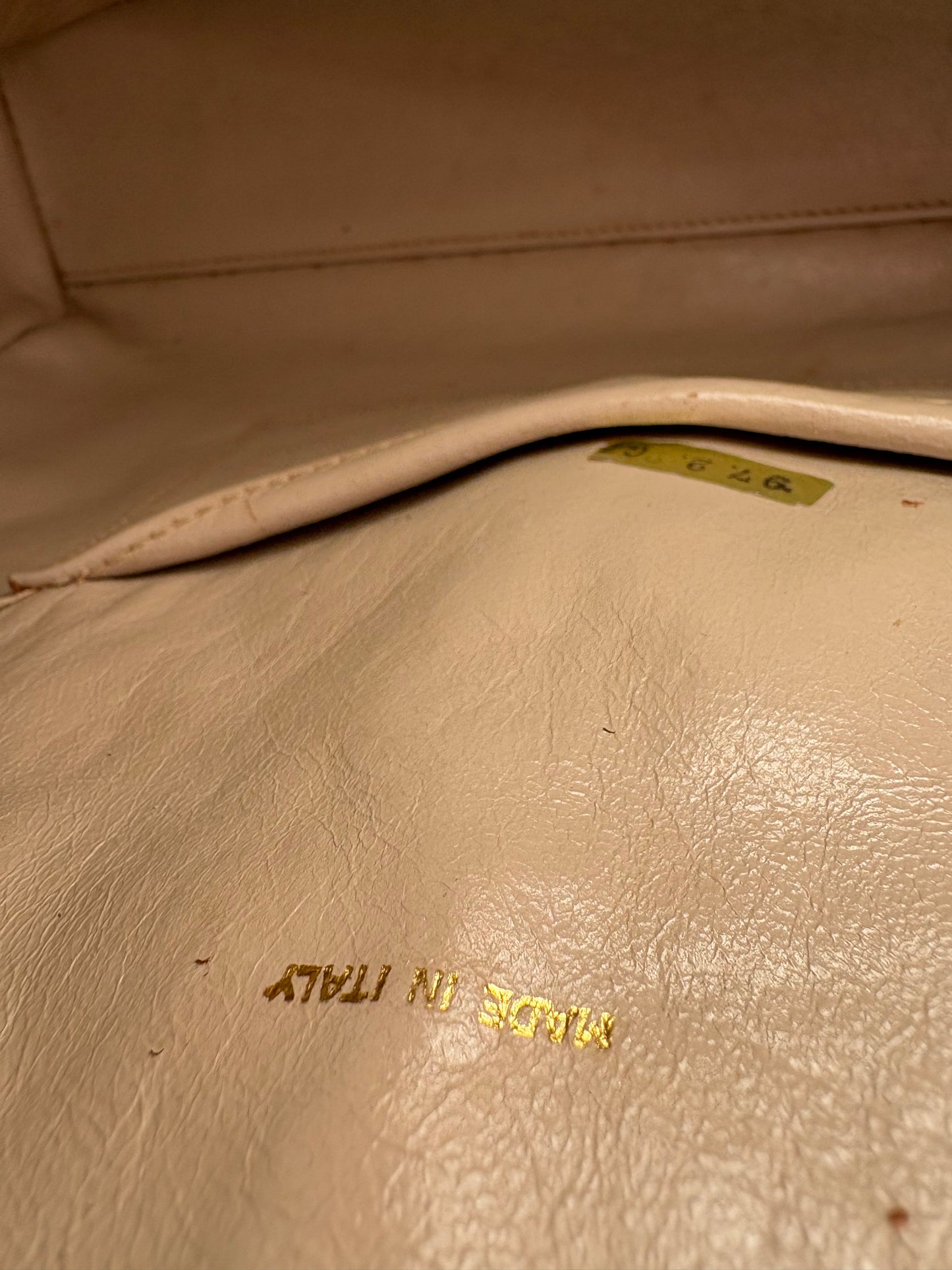 Chanel vintage crossbody bag