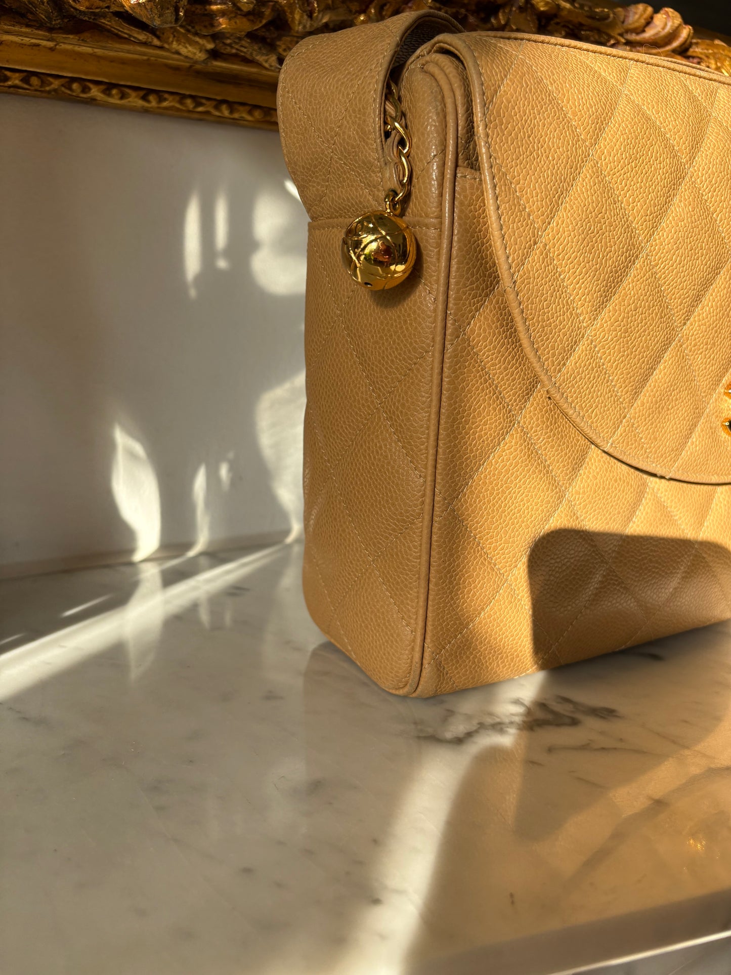 Chanel vintage crossbody bag