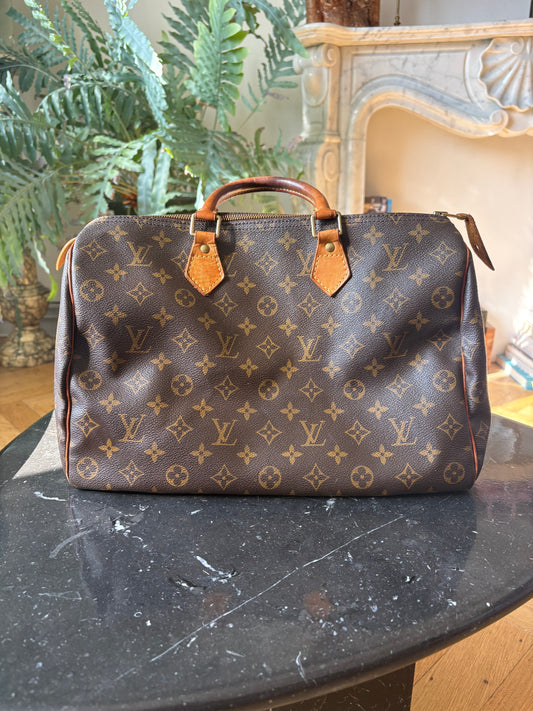 Louis Vuitton Speedy 35
