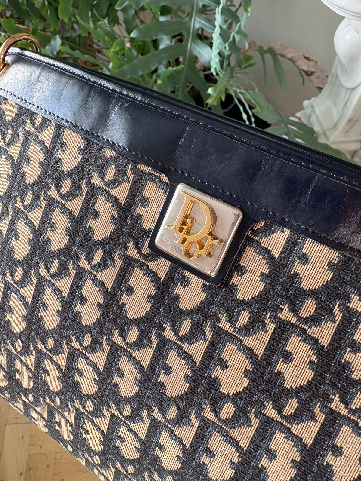 Dior vintage shoulder bag
