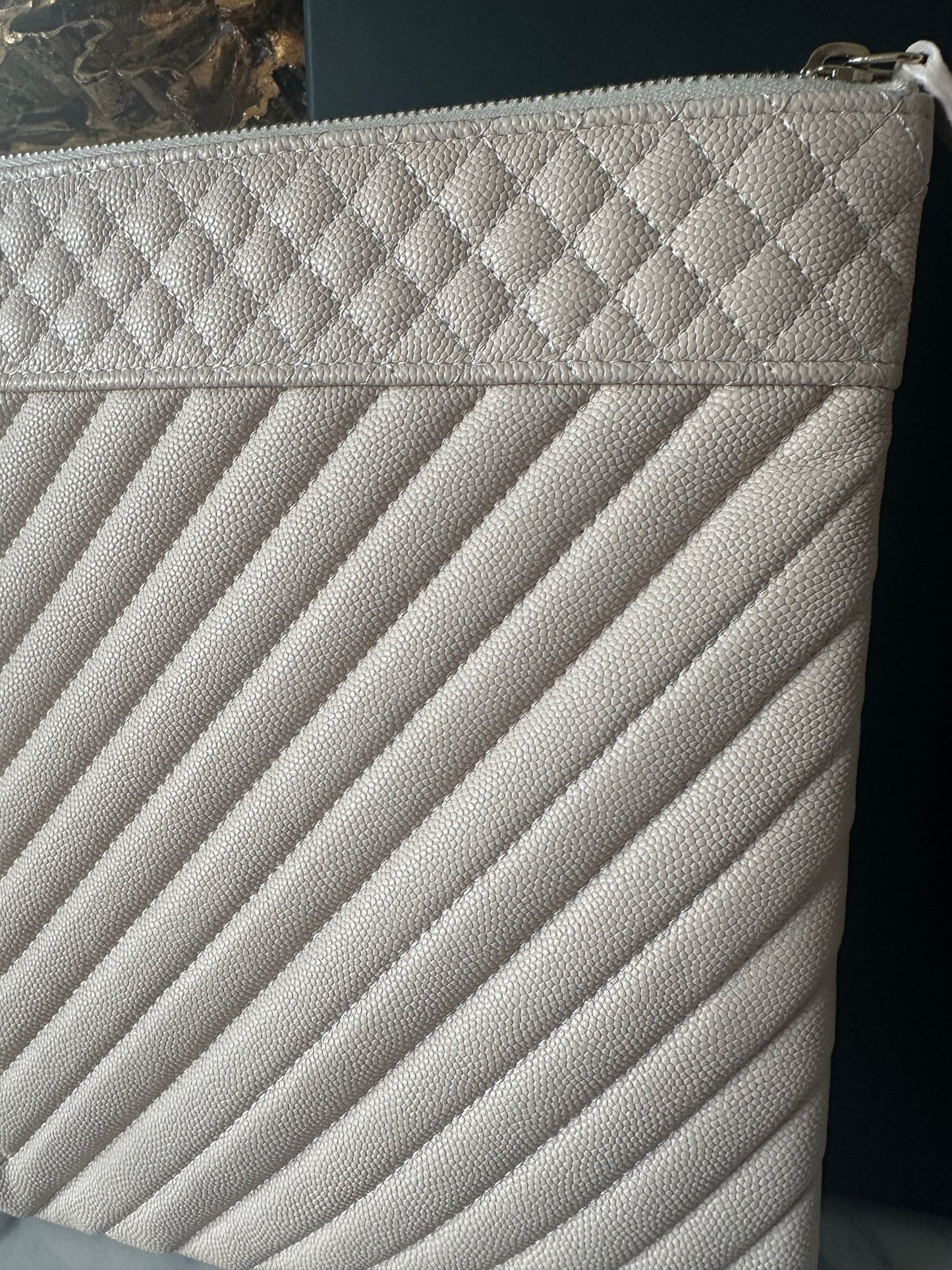 Chanel classic zipped pouch