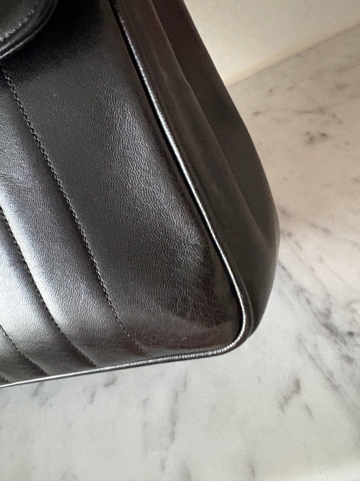 Chanel Jumbo vertical quilt