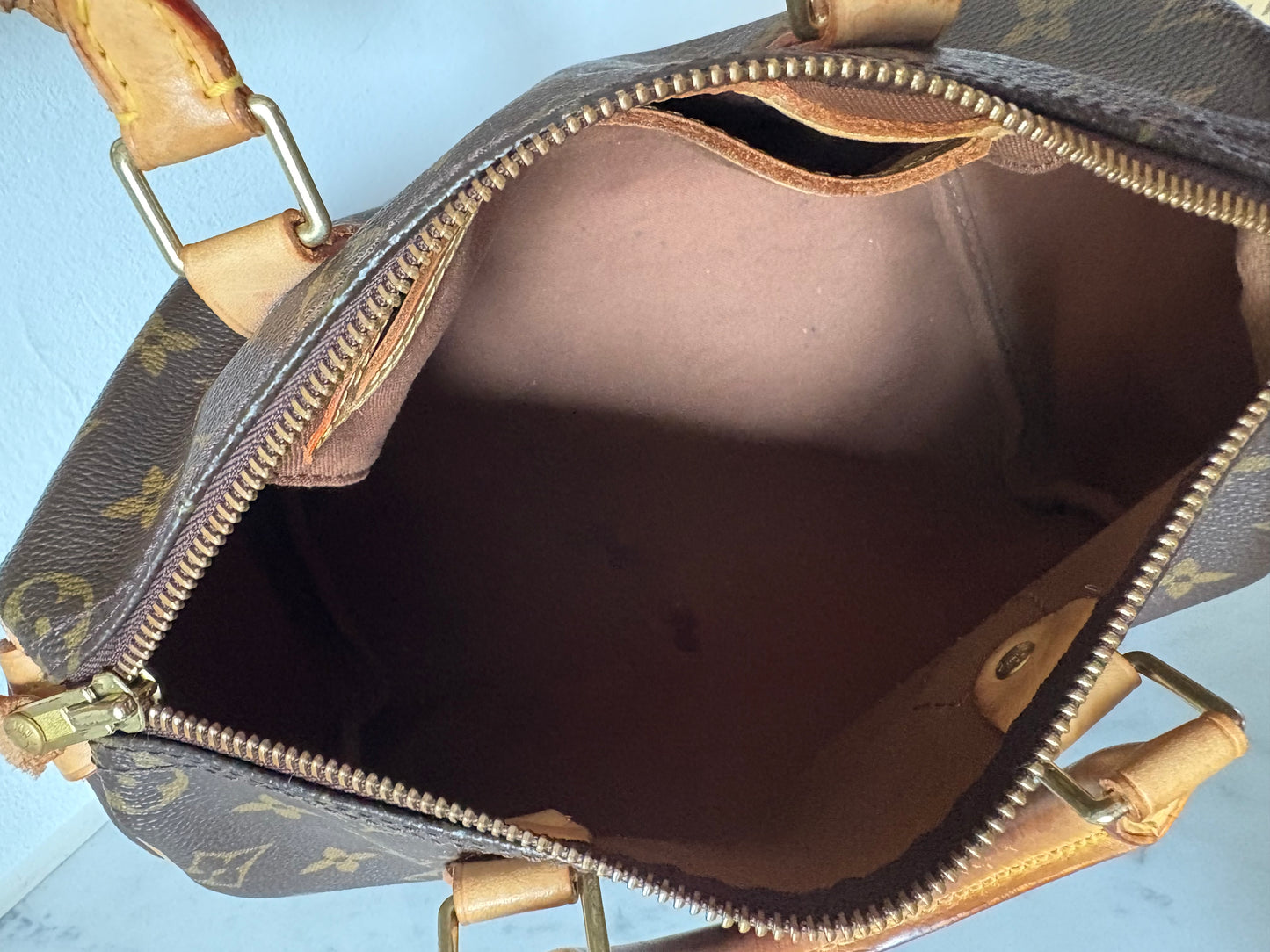 Louis Vuitton Speedy 25