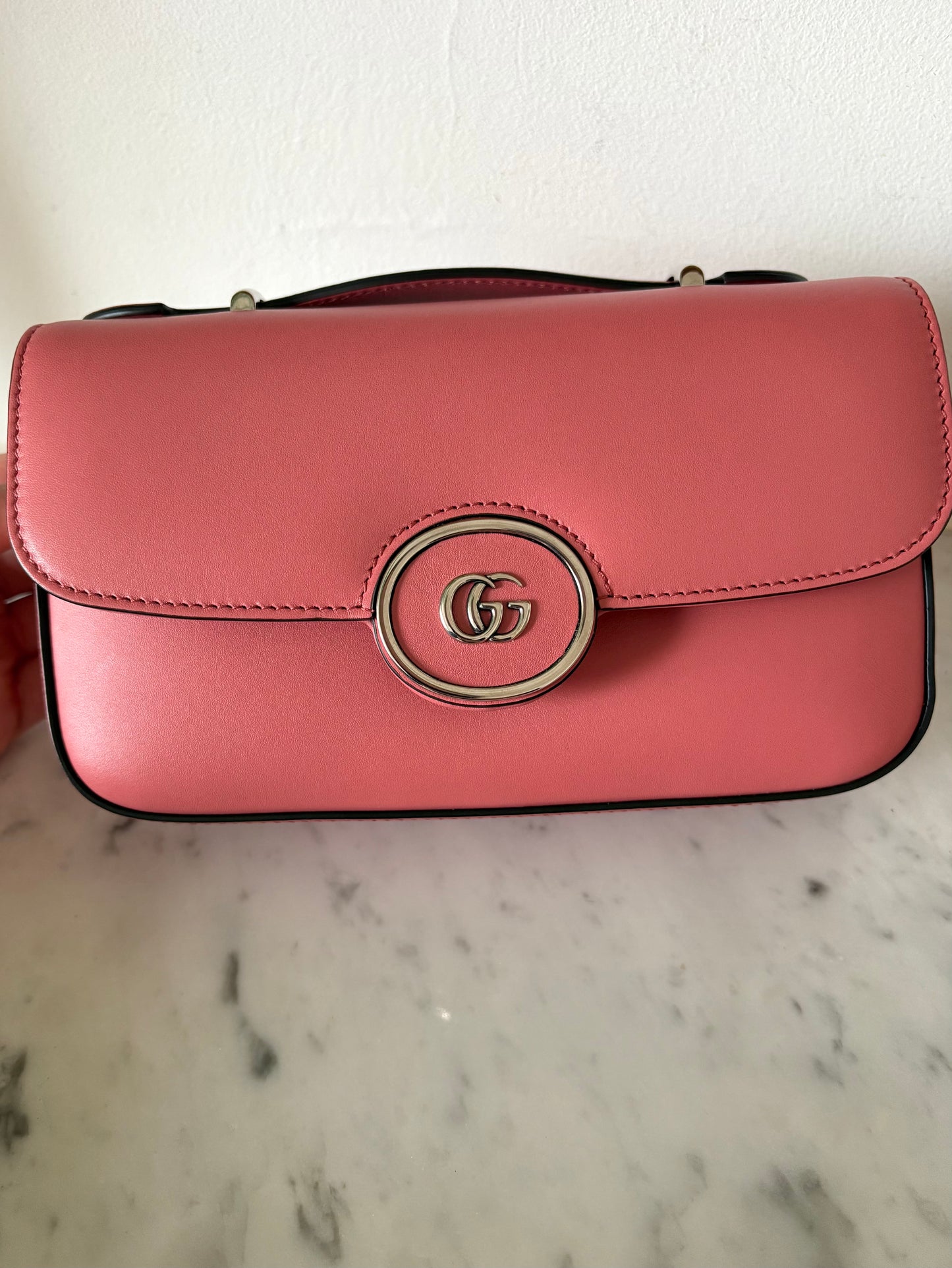Gucci petite GG