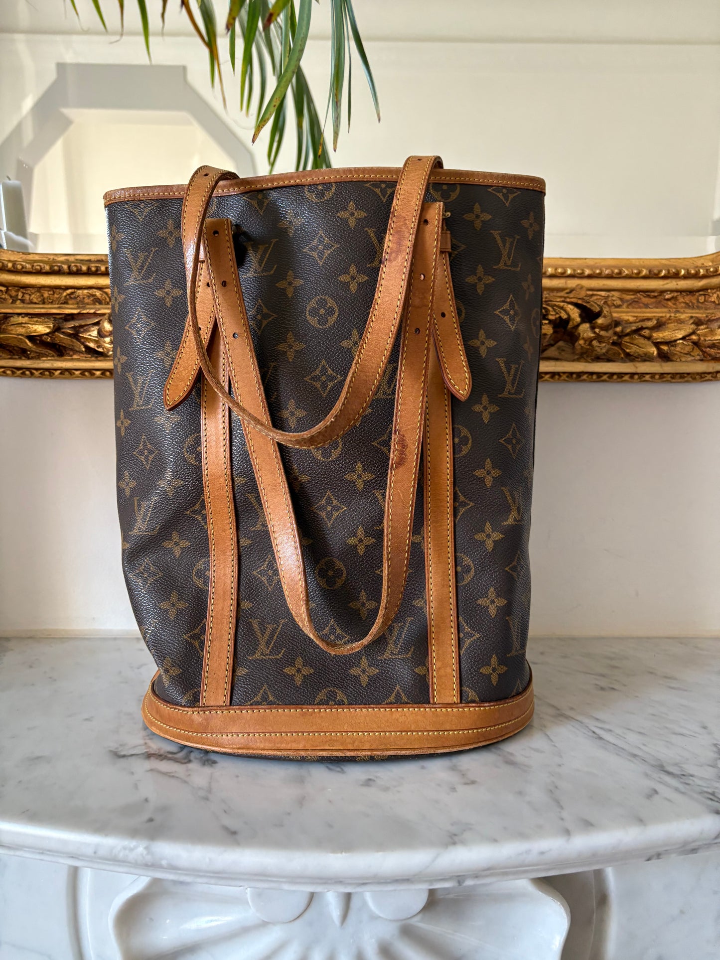 Louis Vuitton Bucket bag