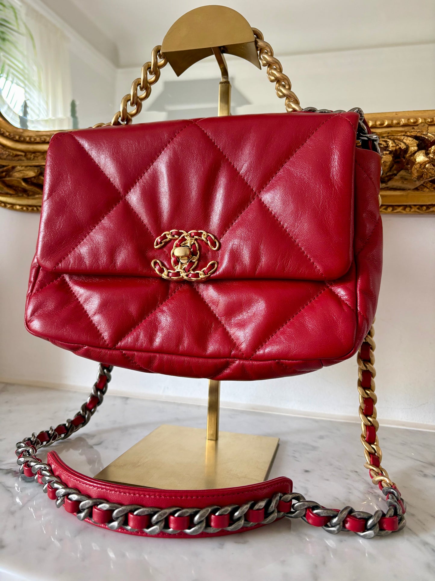 Chanel 19