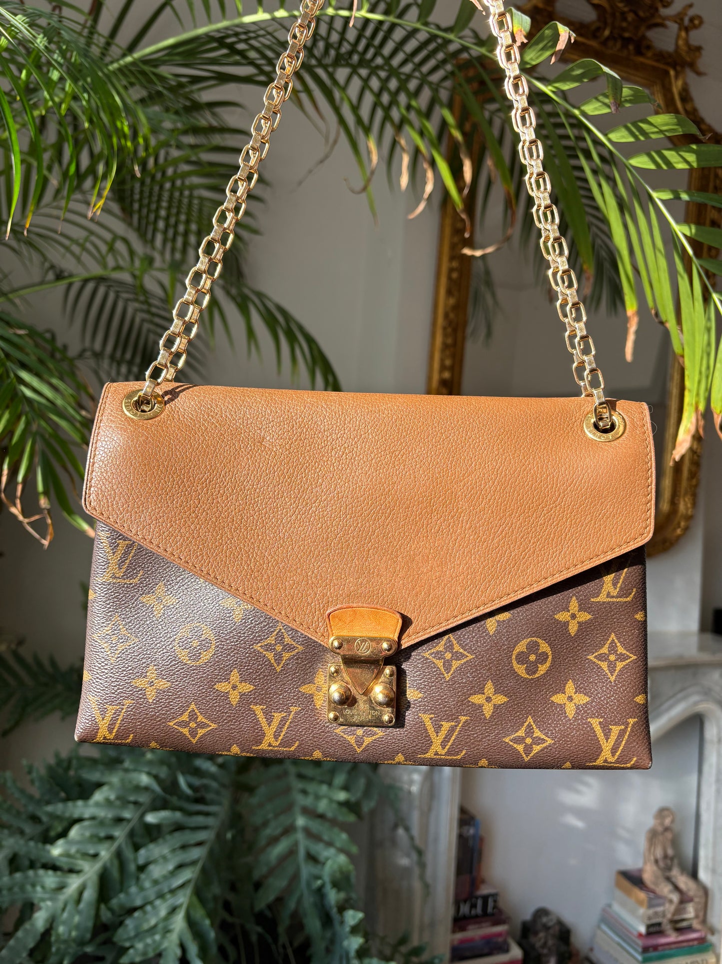 Louis Vuitton Pallas
