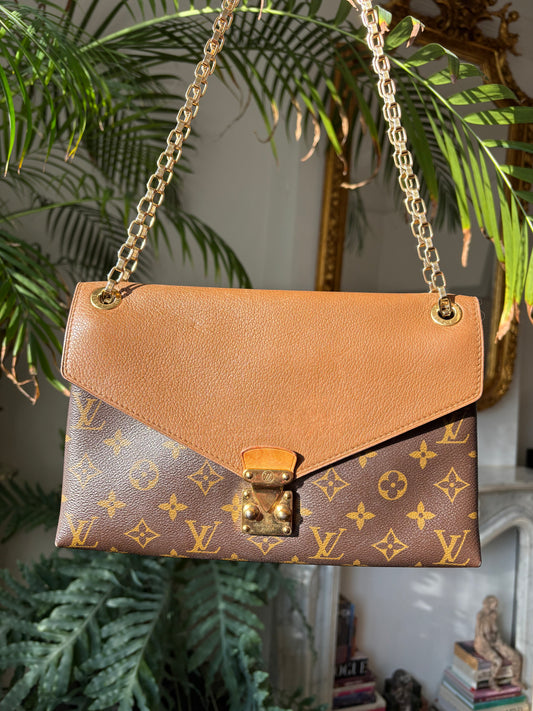 Louis Vuitton Pallas