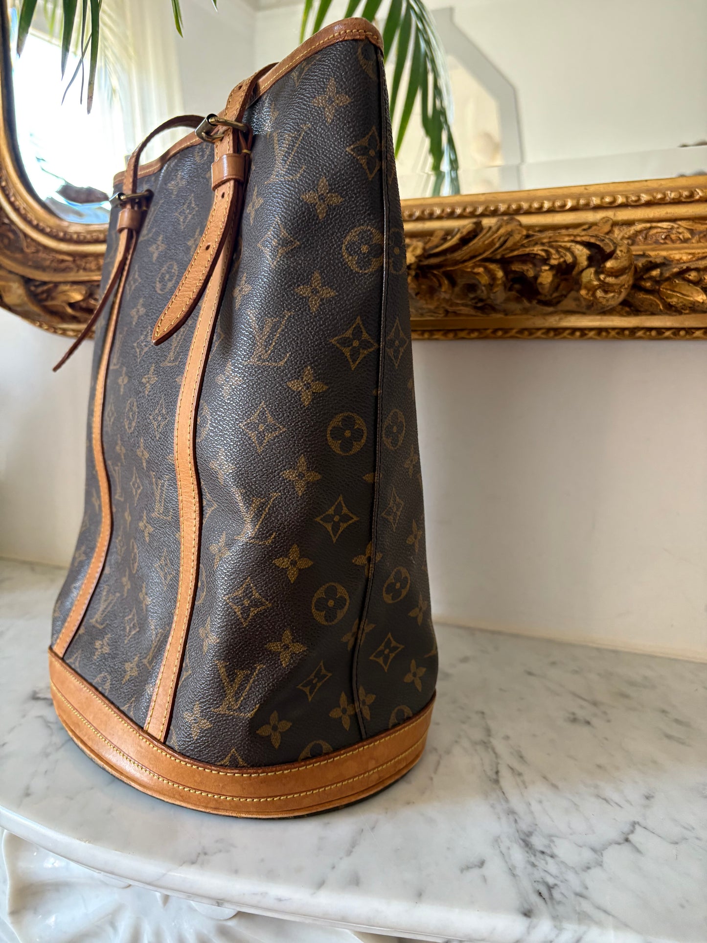 Louis Vuitton Bucket bag