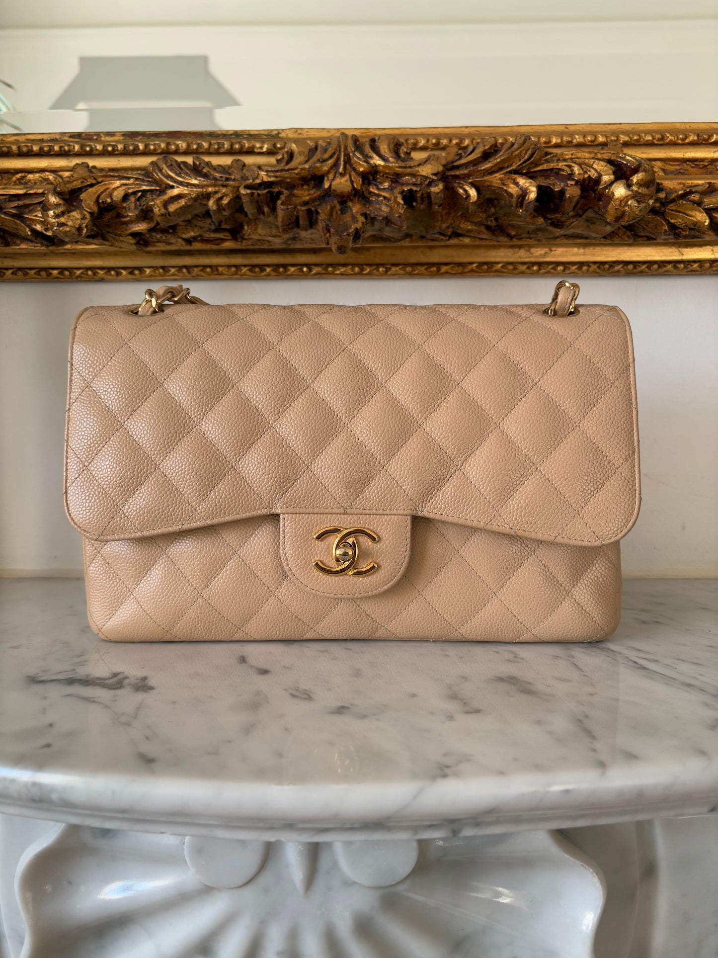 Chanel Jumbo classic flap