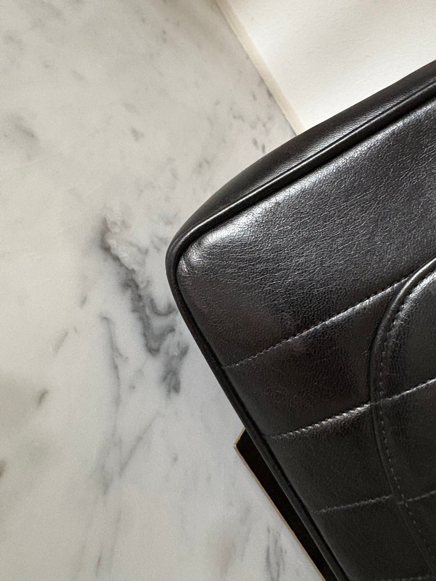 Chanel Jumbo vertical quilt