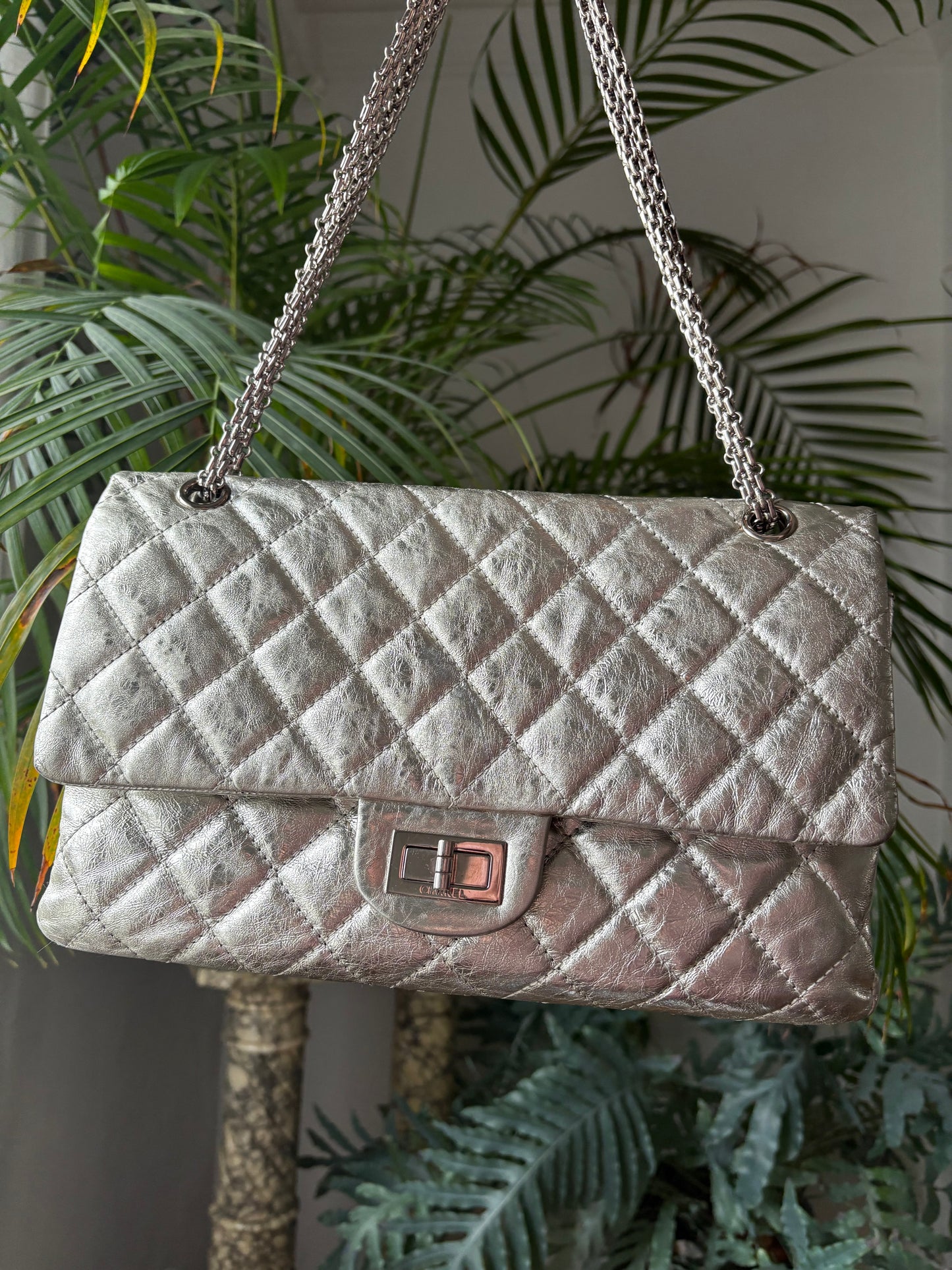 Chanel 2.55 Jumbo