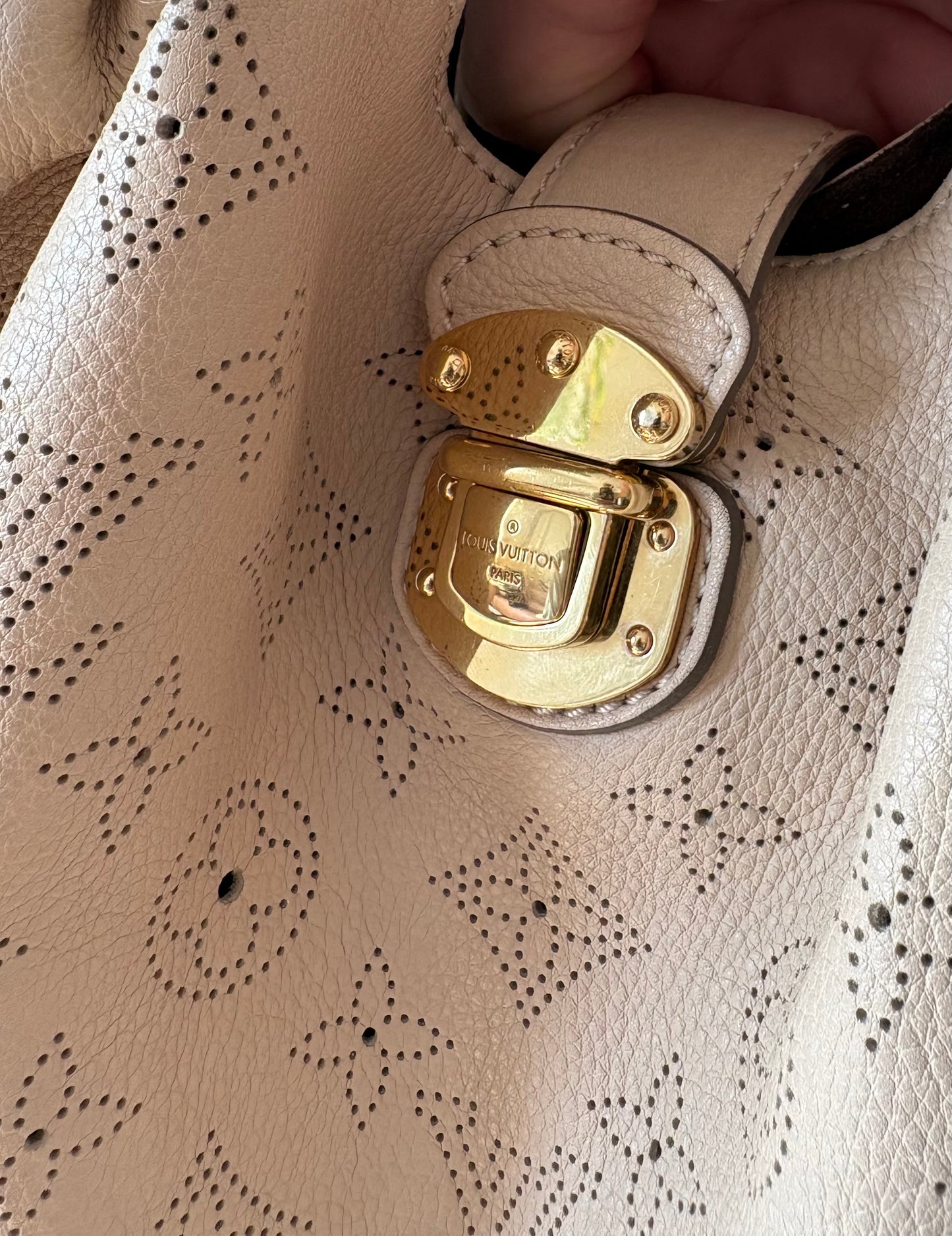 -RESERVED-Louis Vuitton Mahina