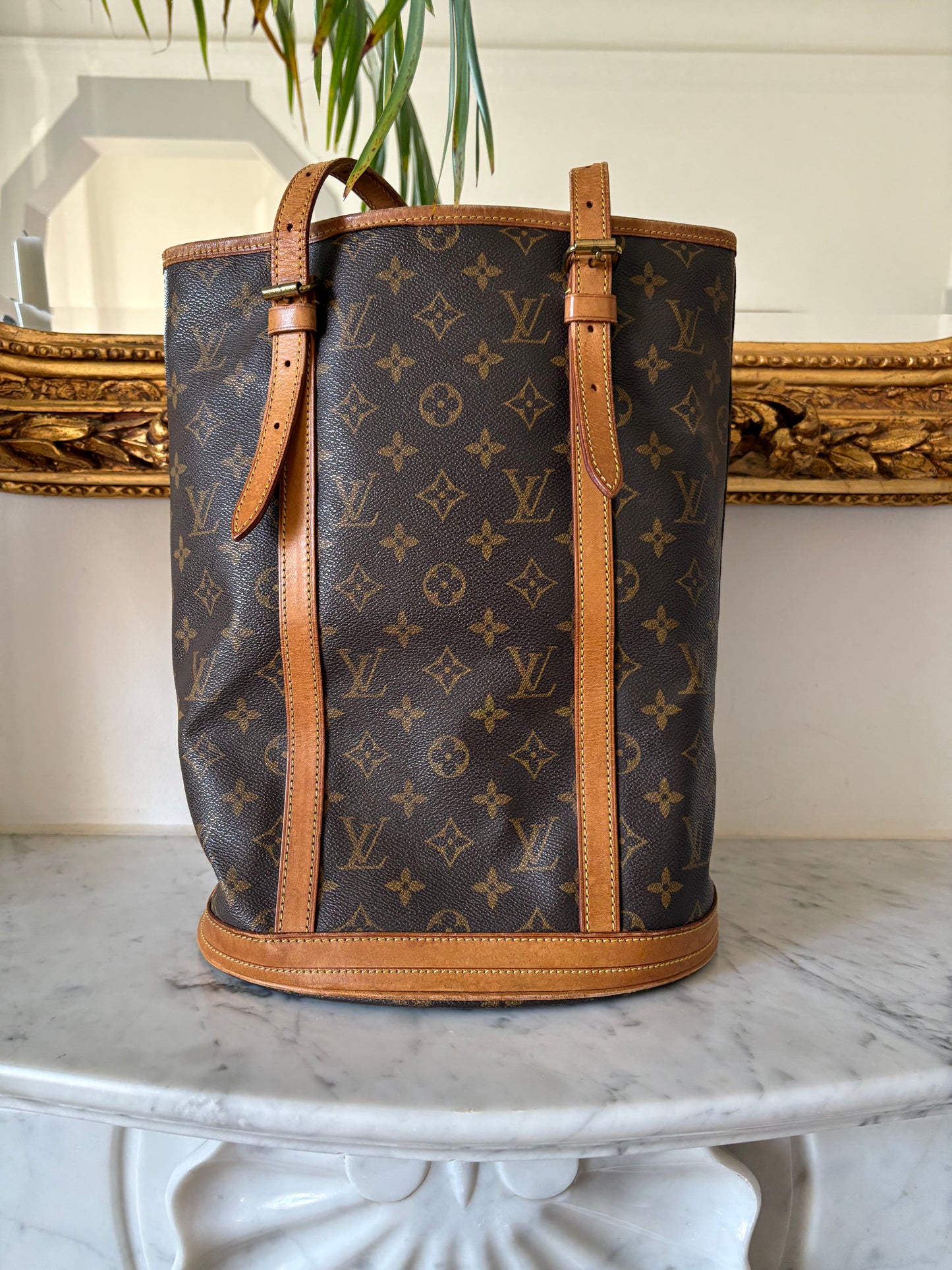 Louis Vuitton Bucket bag