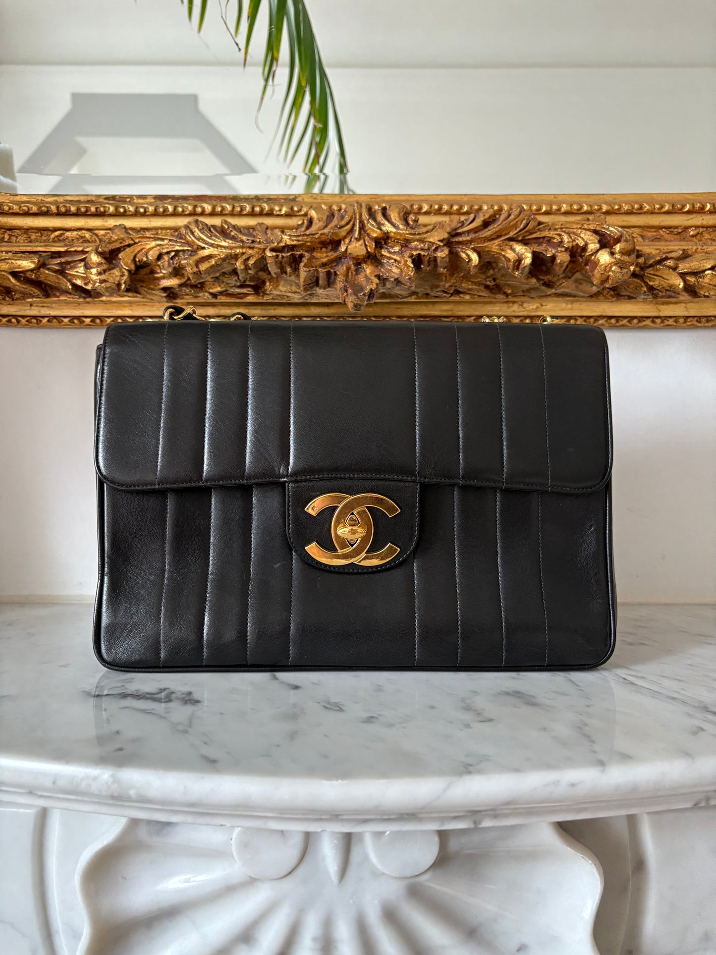 Chanel Jumbo vertical quilt