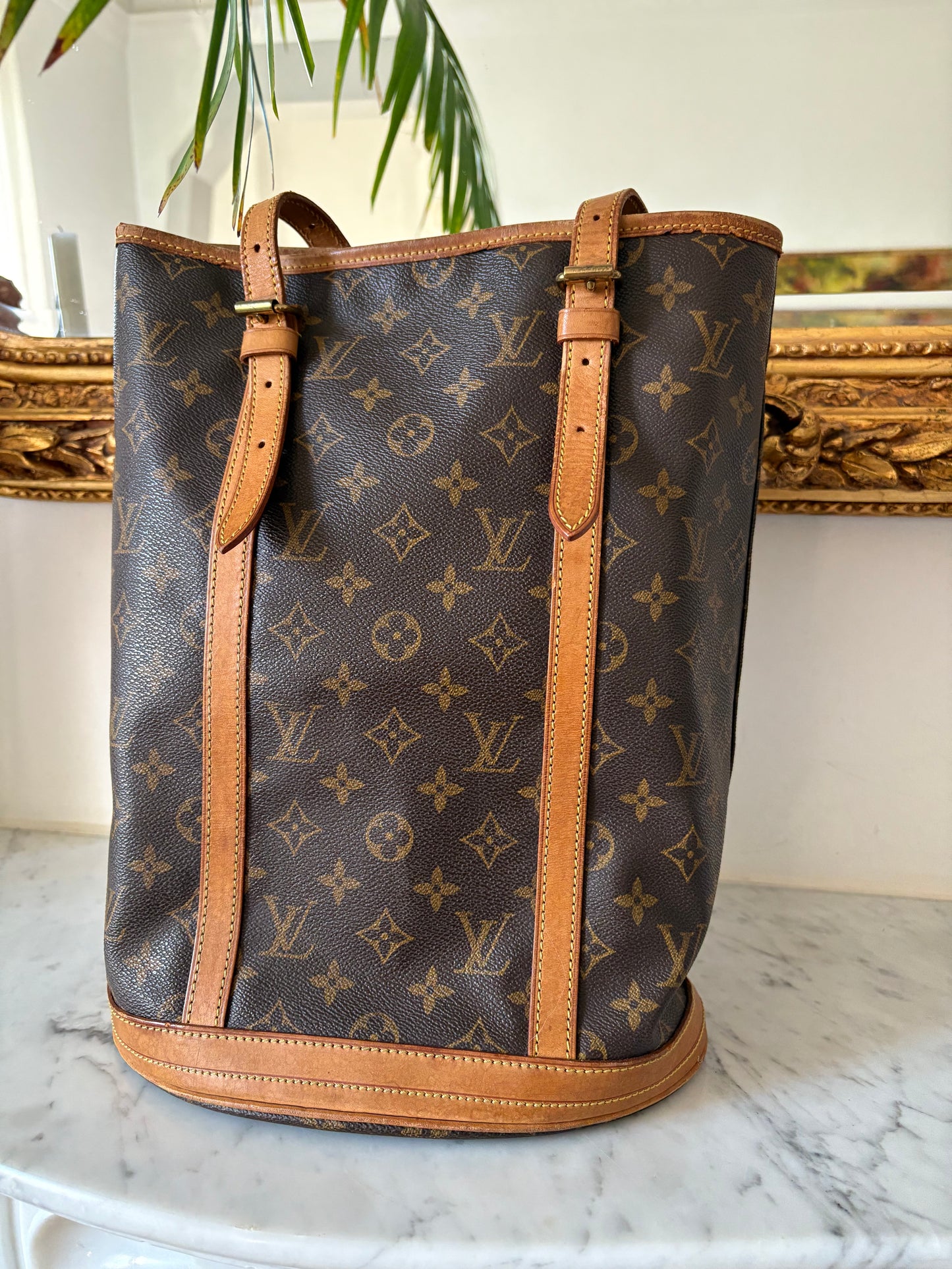 Louis Vuitton Bucket bag