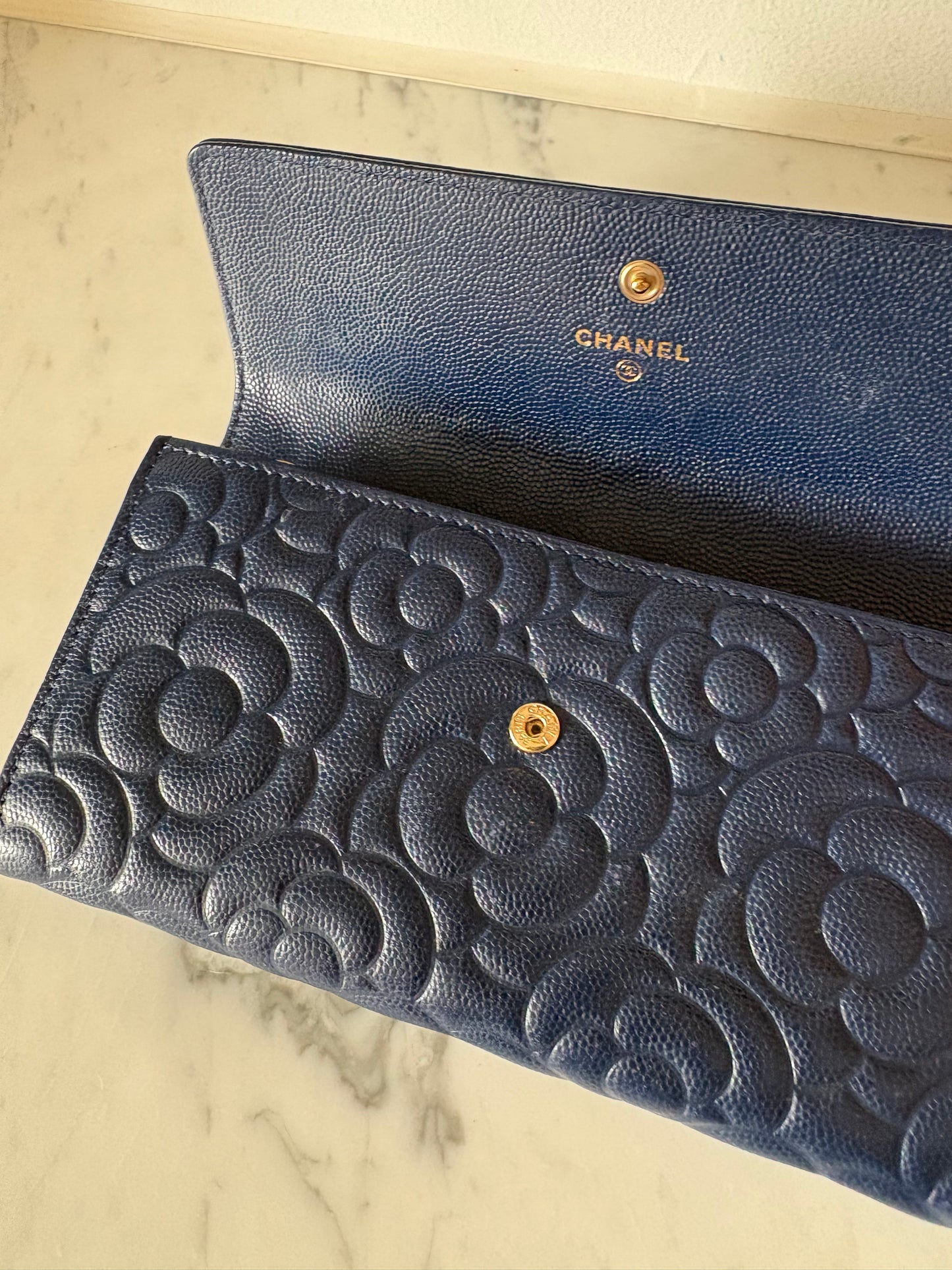 Chanel Camelia wallet