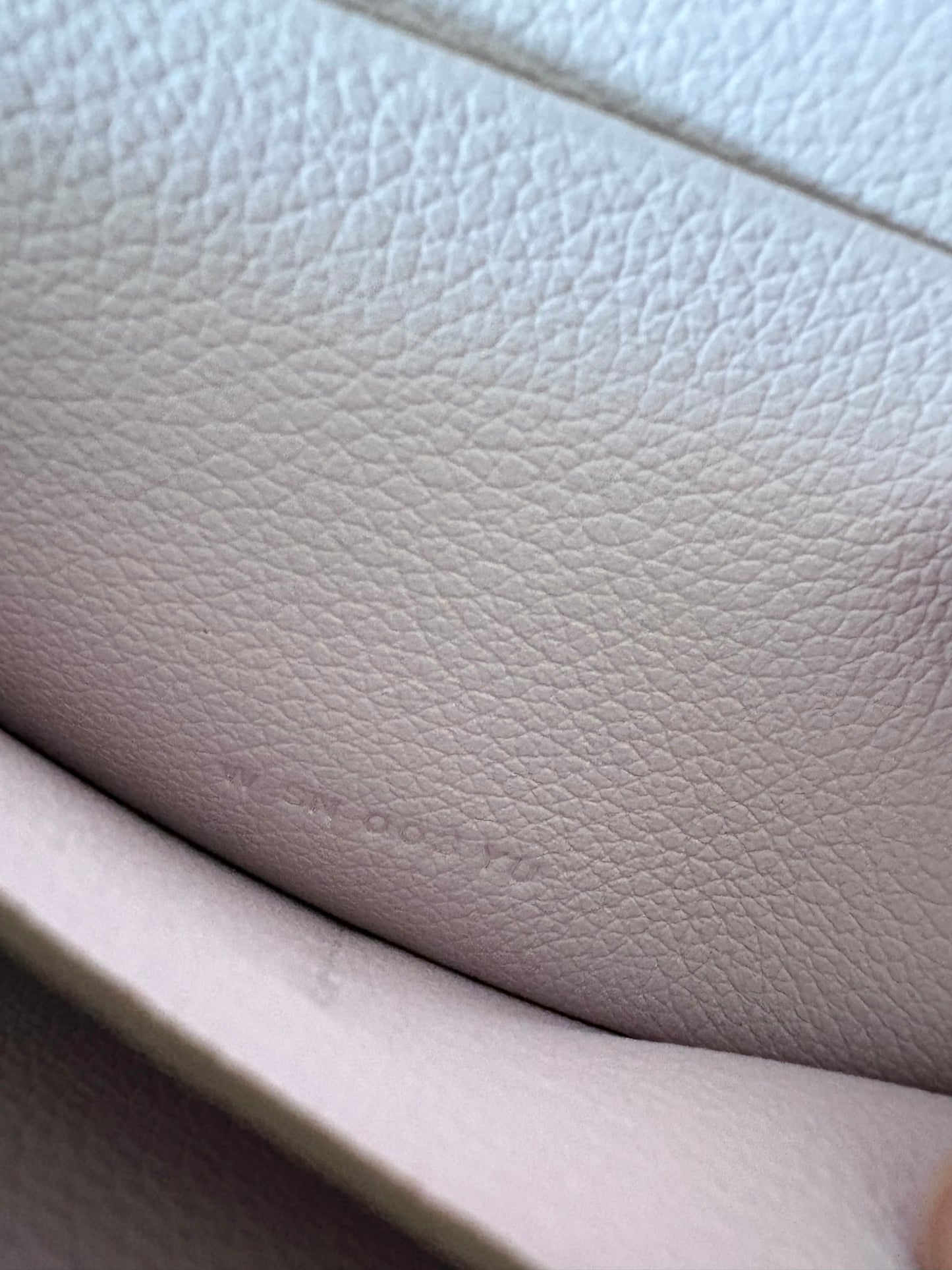 Hermès Constance To Go