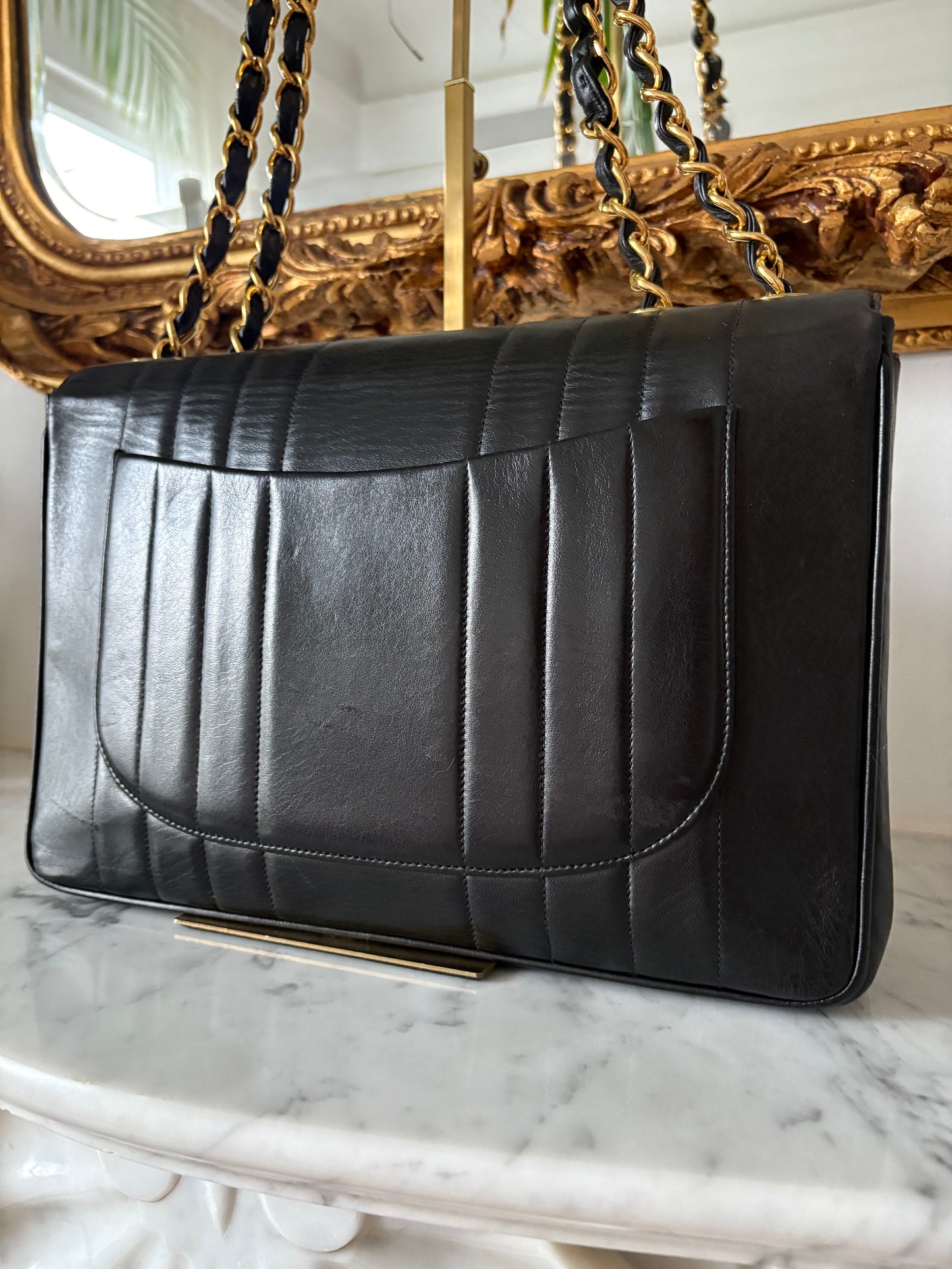 Chanel Jumbo vertical quilt