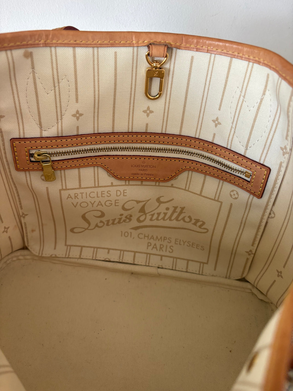 Louis Vuitton Neverfull PM