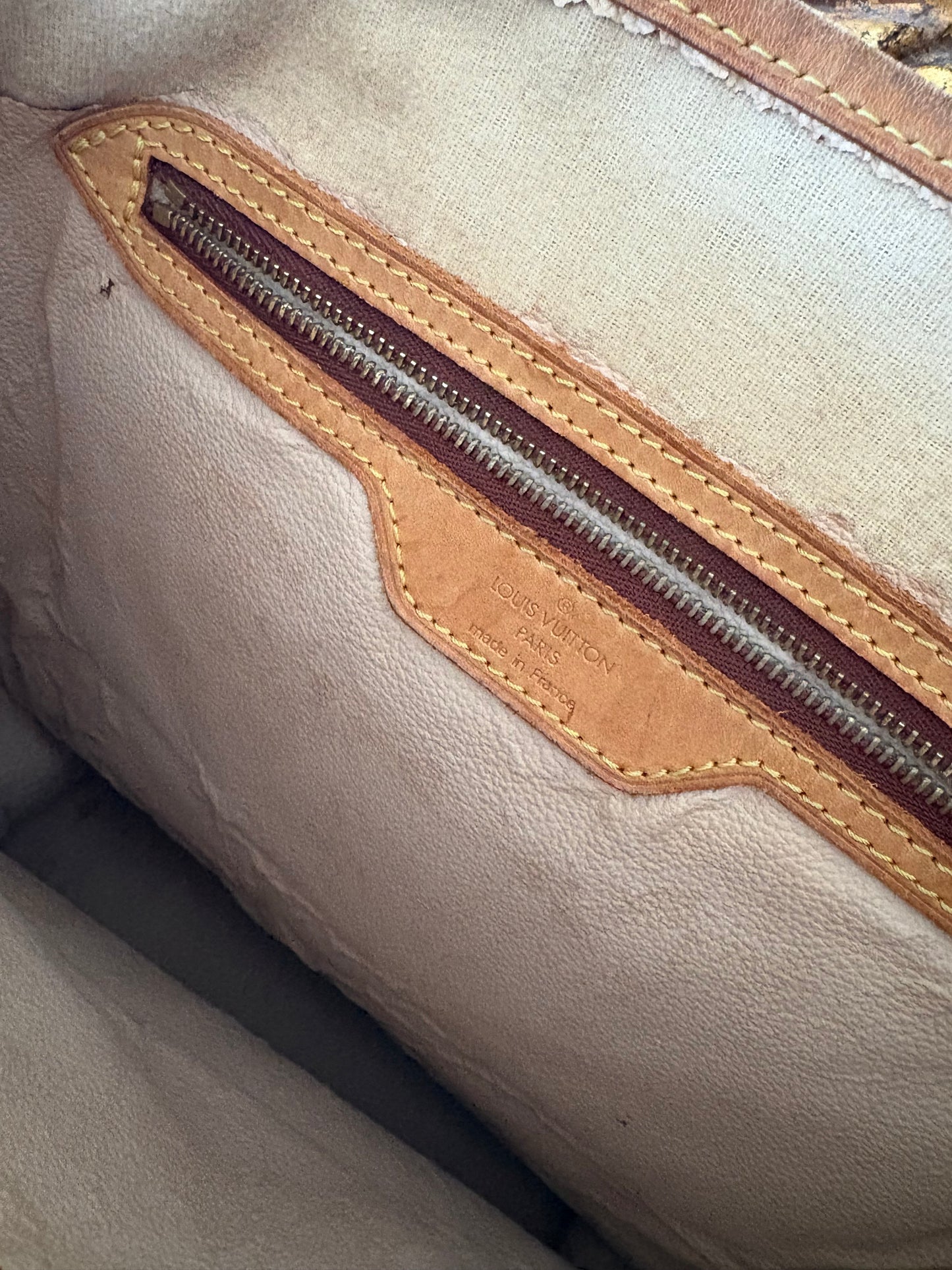 Louis Vuitton Bucket bag