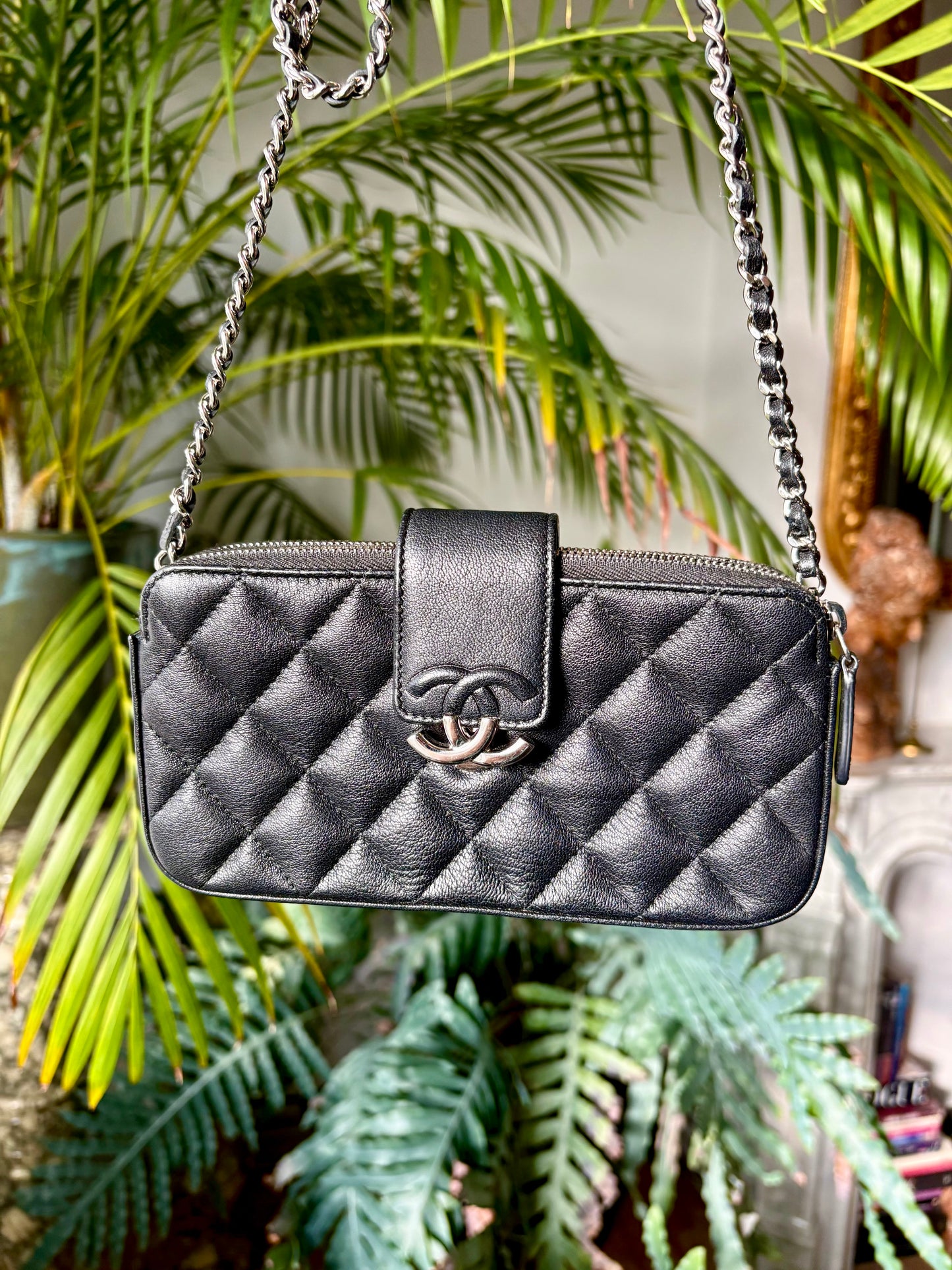 Chanel WOC