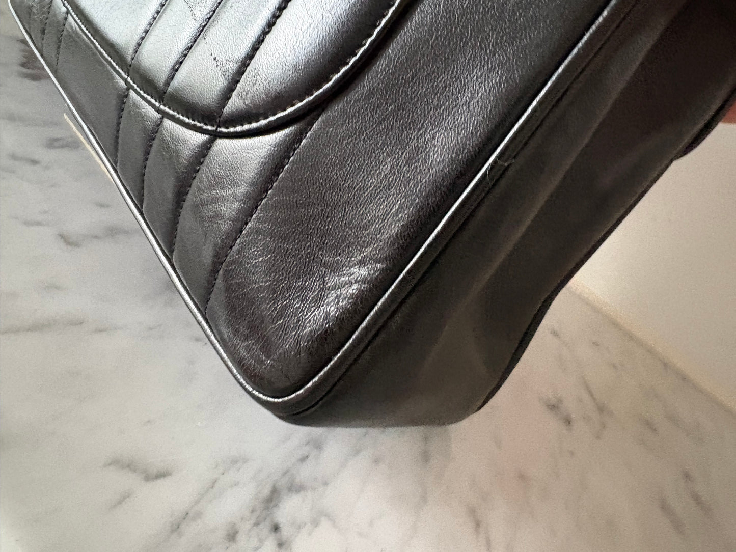 Chanel Jumbo vertical quilt