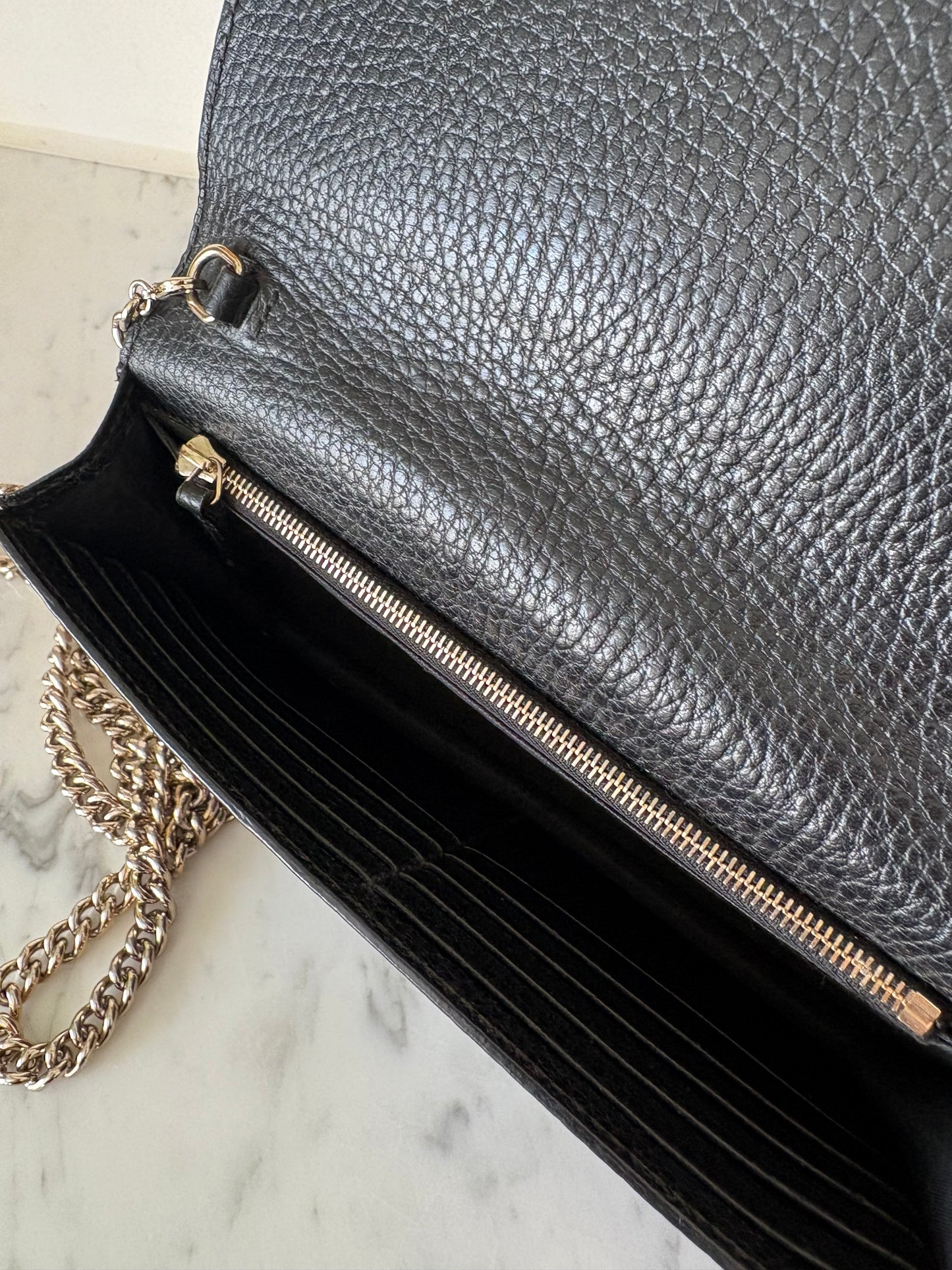 Gucci Wallet on Chain