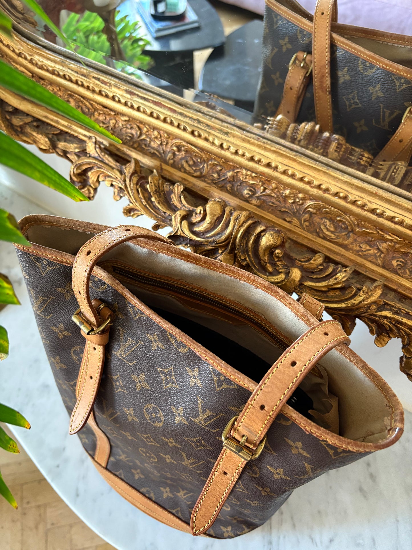 Louis Vuitton Bucket bag