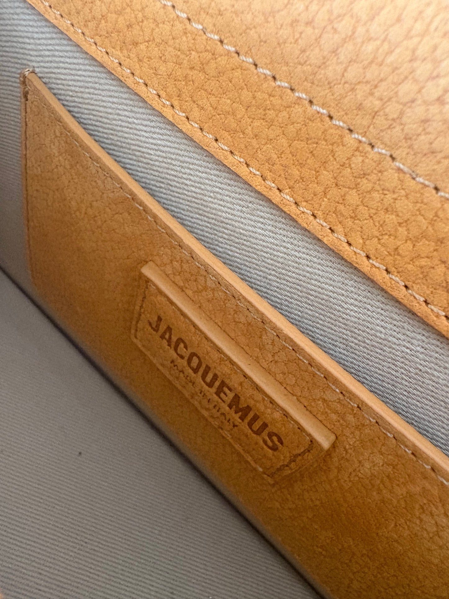 Jacquemus Le Bambino
